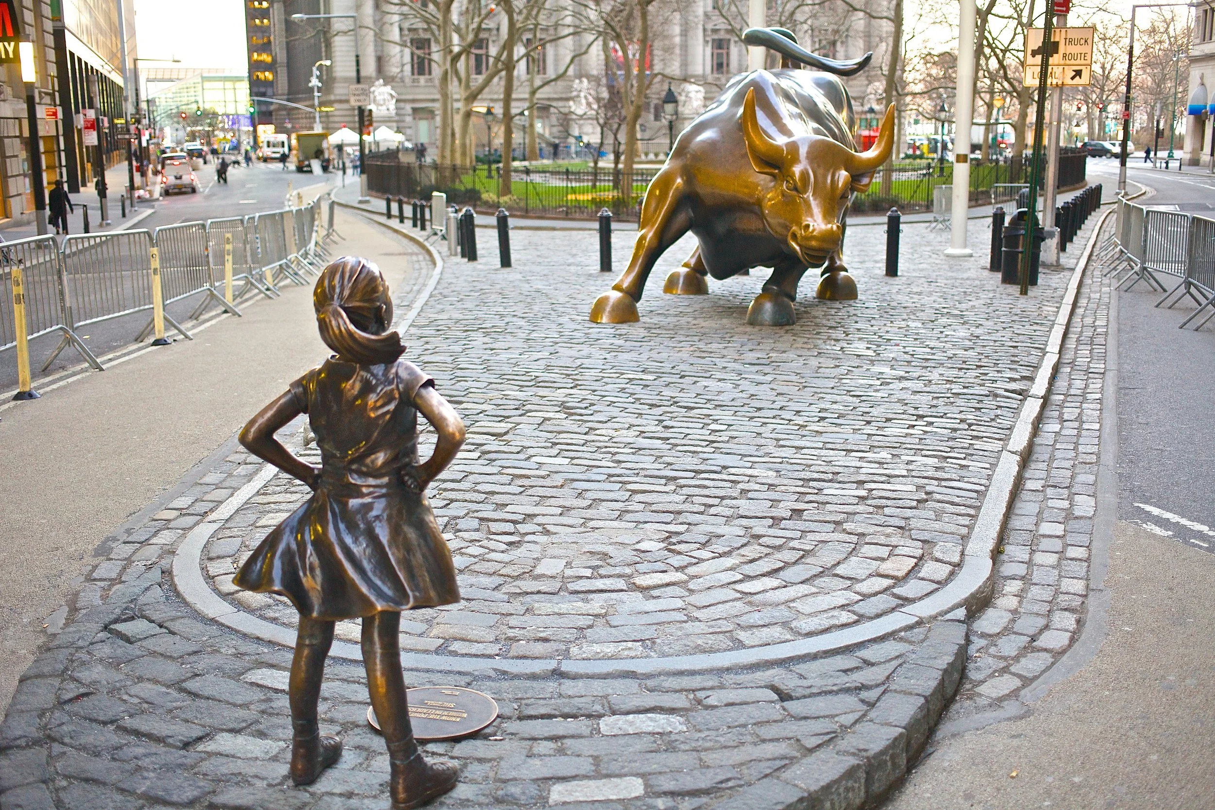 Wall Street’s Fearless Girl and Charging Bull statues