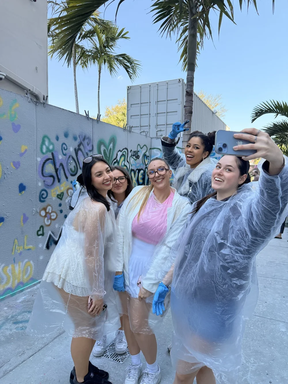Au pairs capturing their Miami experience