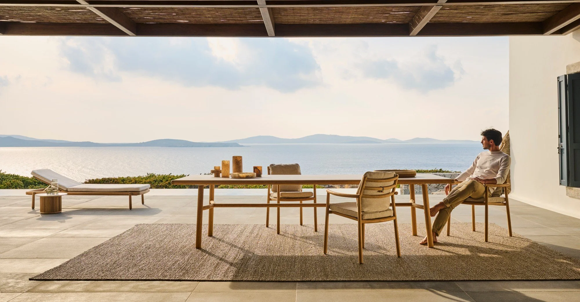 UKIYO TABLE ET CHAISES