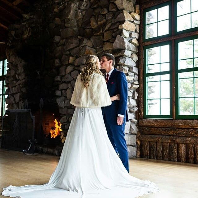 The Firehole Room is wonderful on a sunny day when all of the windows are letting in an abundance of warm, natural light. Overcast days can be just as great, especially for capturing photos in the room. These spectacular photos were taken in the Fire