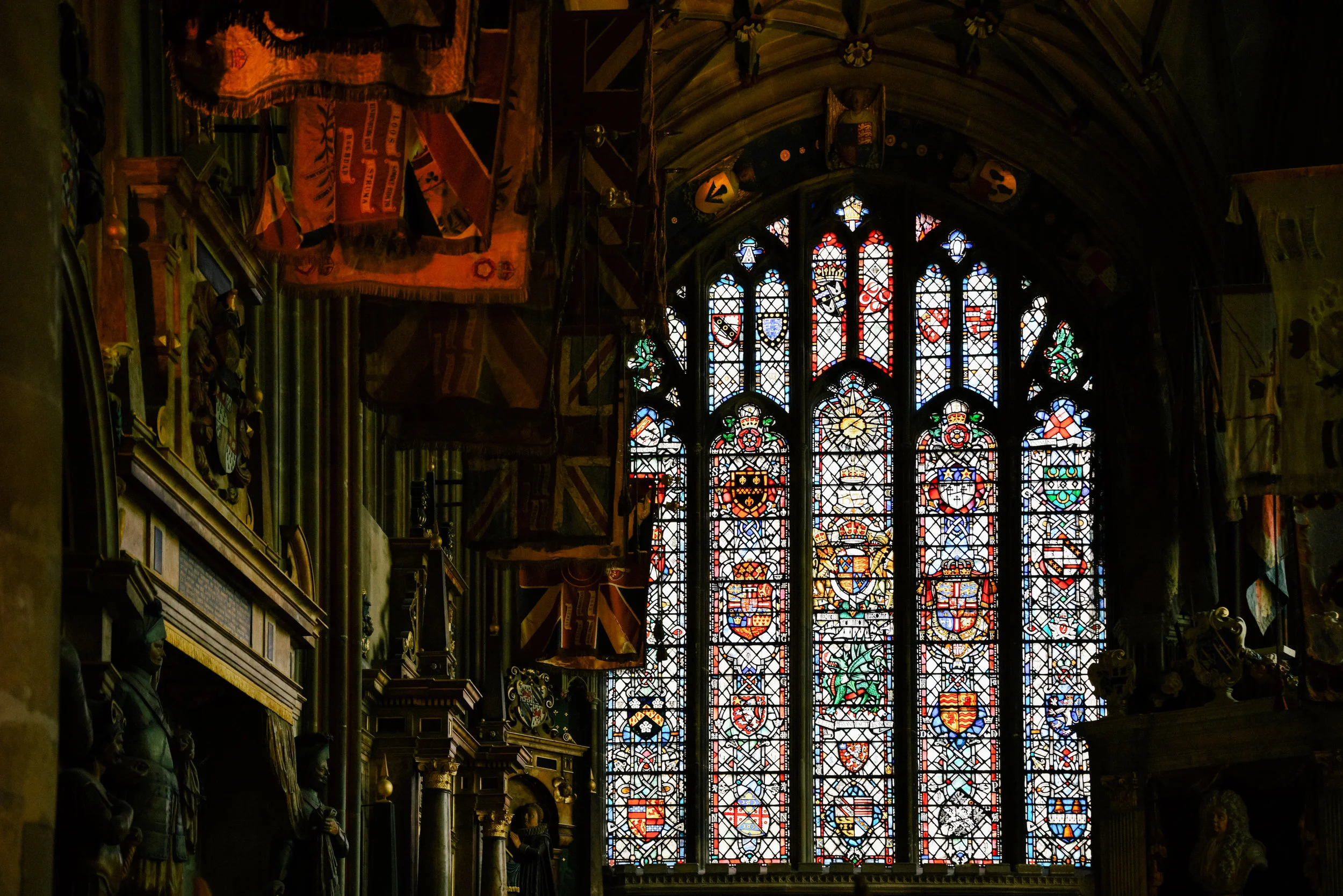 stained glass windows in canterbury