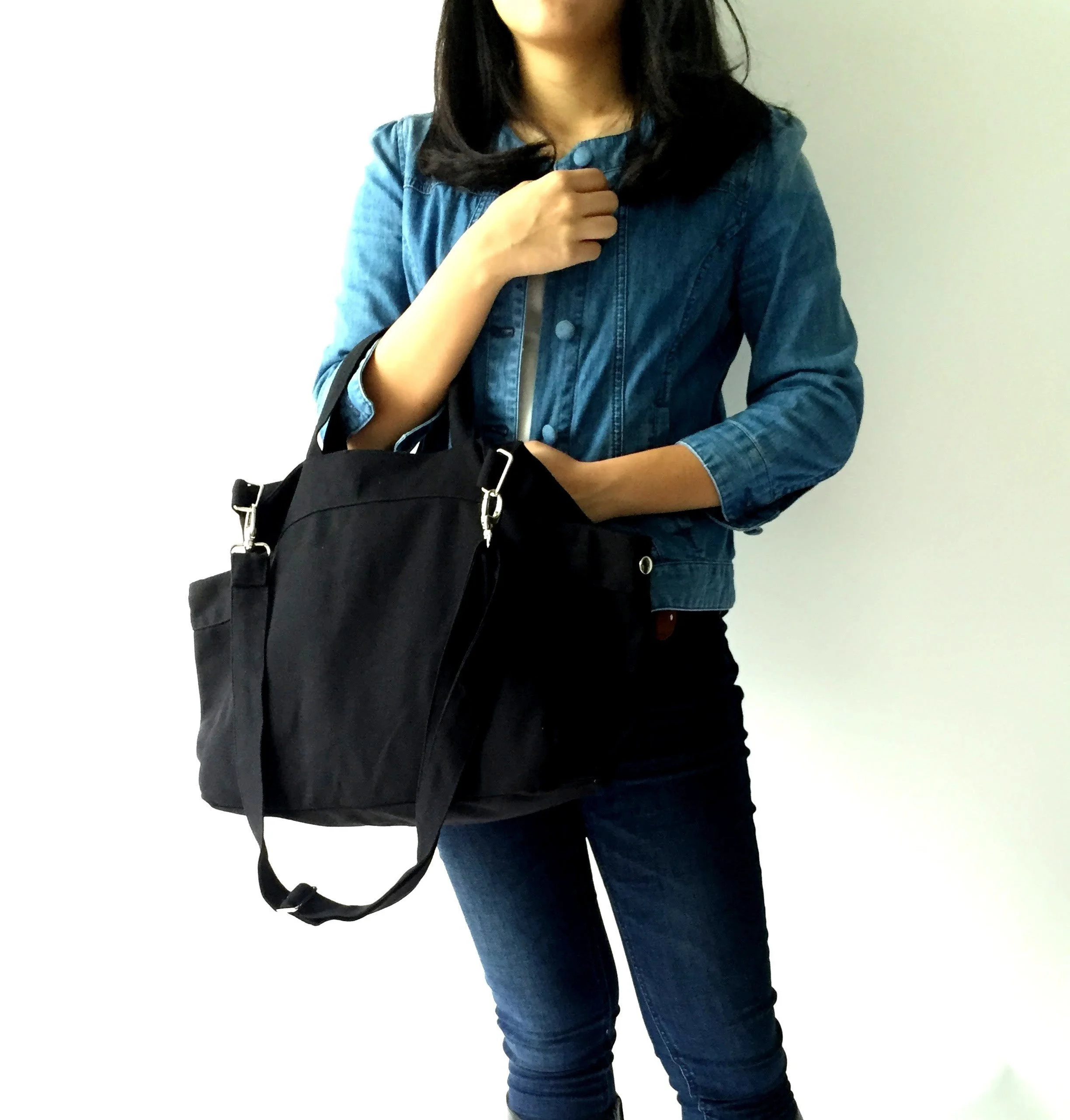 Model carrying no.11 Black bag.jpg