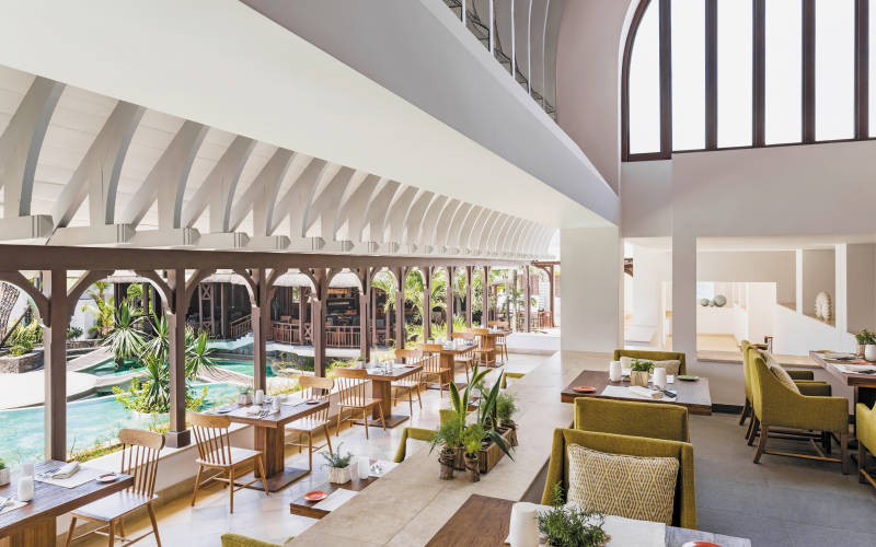 shangri-las-le-touessrok-resort-and-spa-le-bazar.jpg