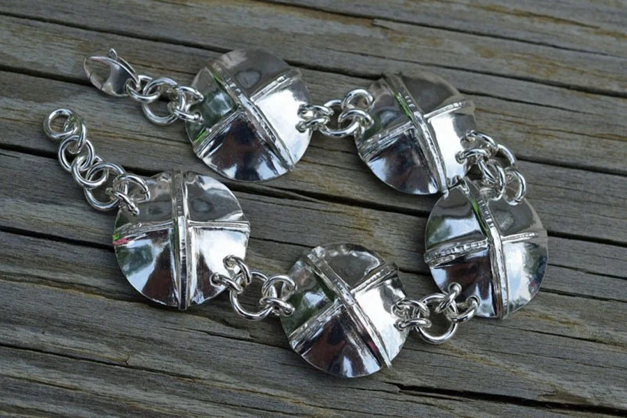 Silver-Shield-Bracelet.jpg