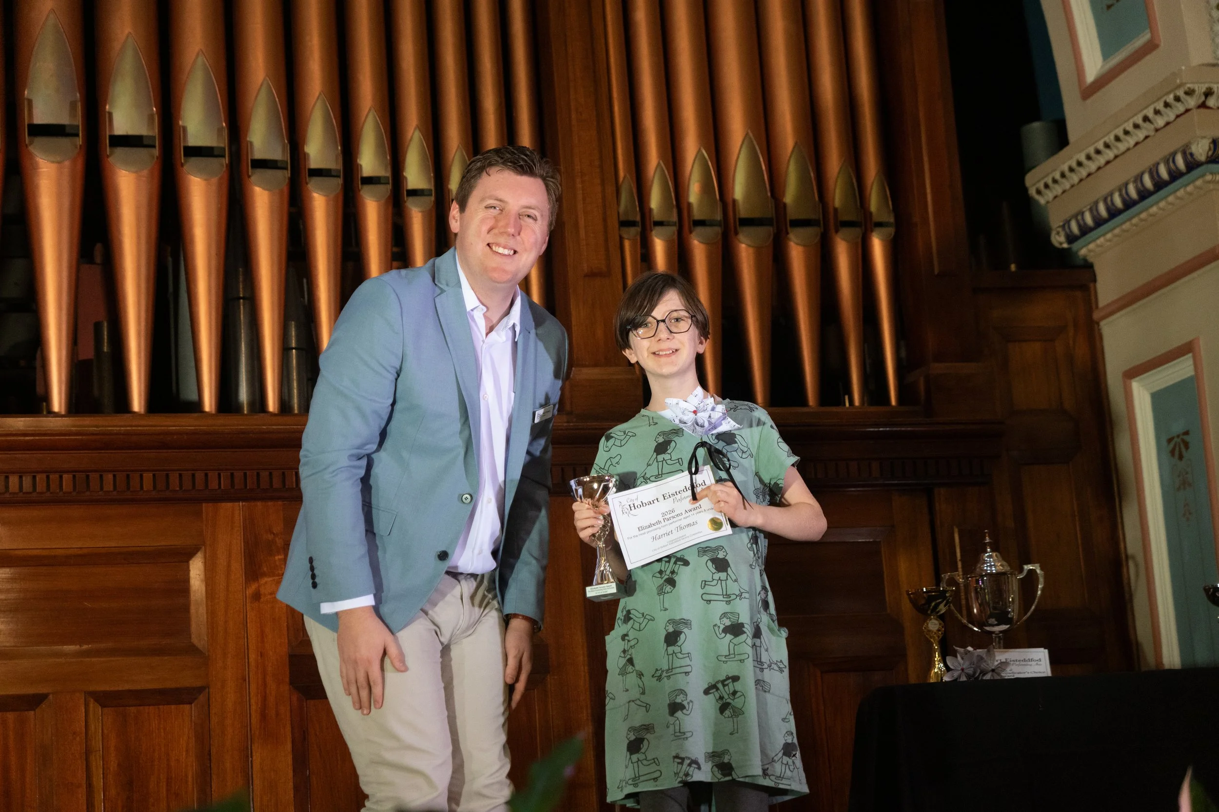 Elizabeth Parsons Award winner, Harriet Thomas with President Mark Holmes.