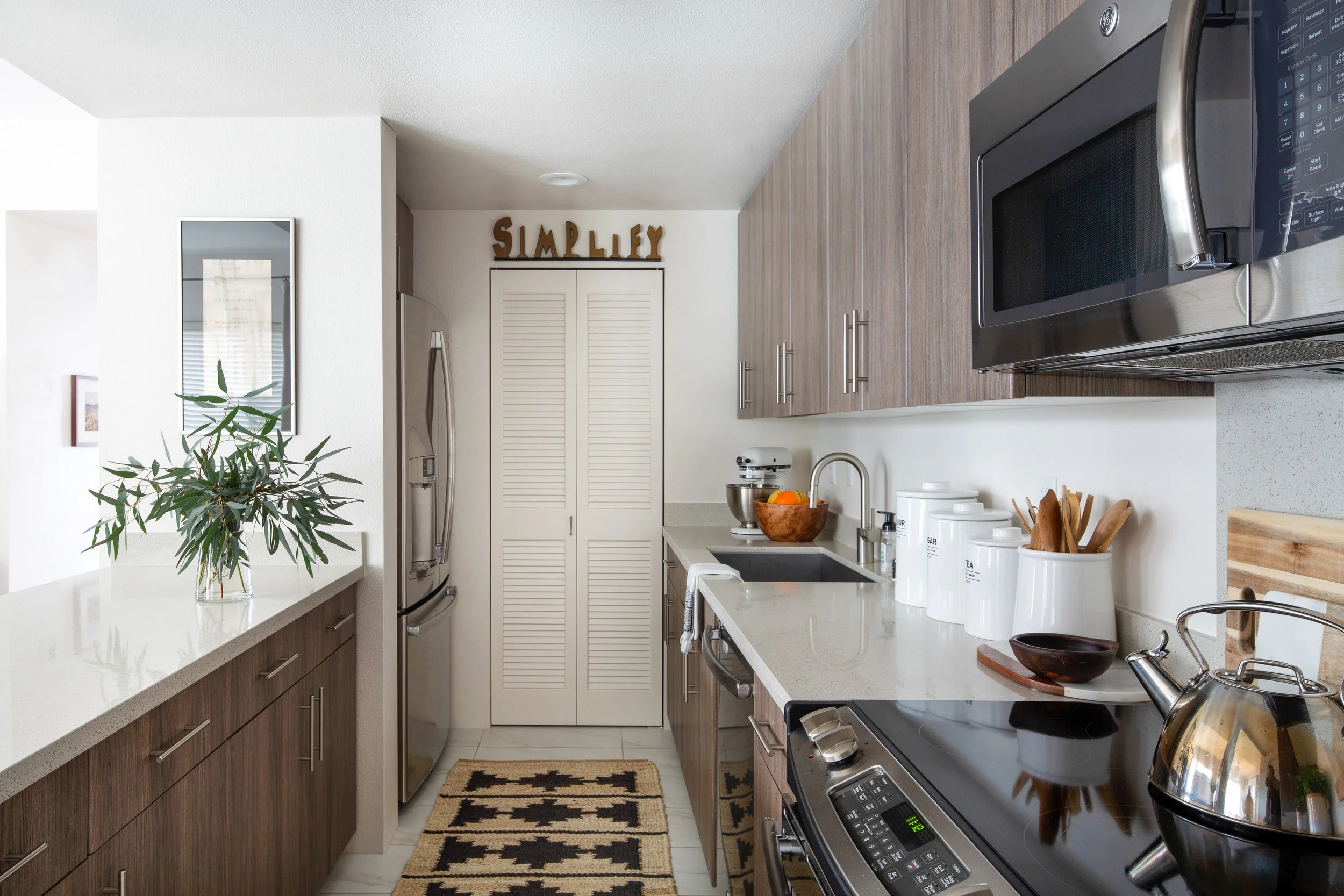 Kailua-Condo-Gally-Kitchen.jpg