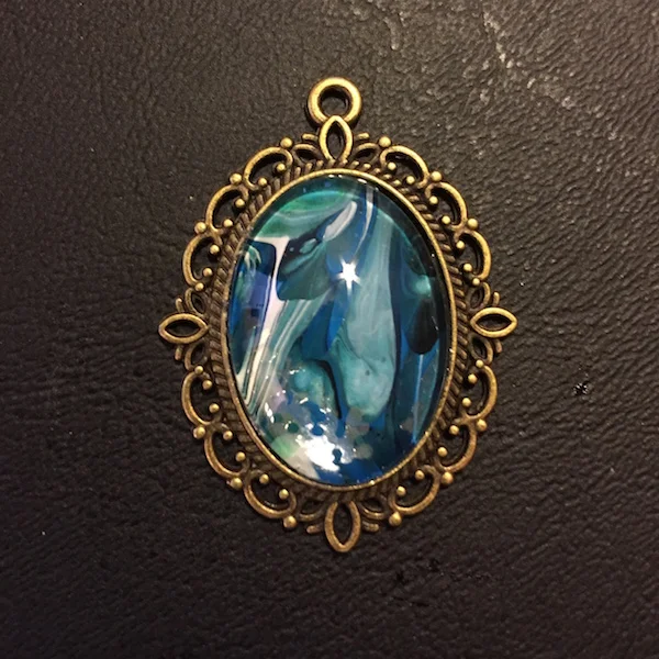 Pendant #8