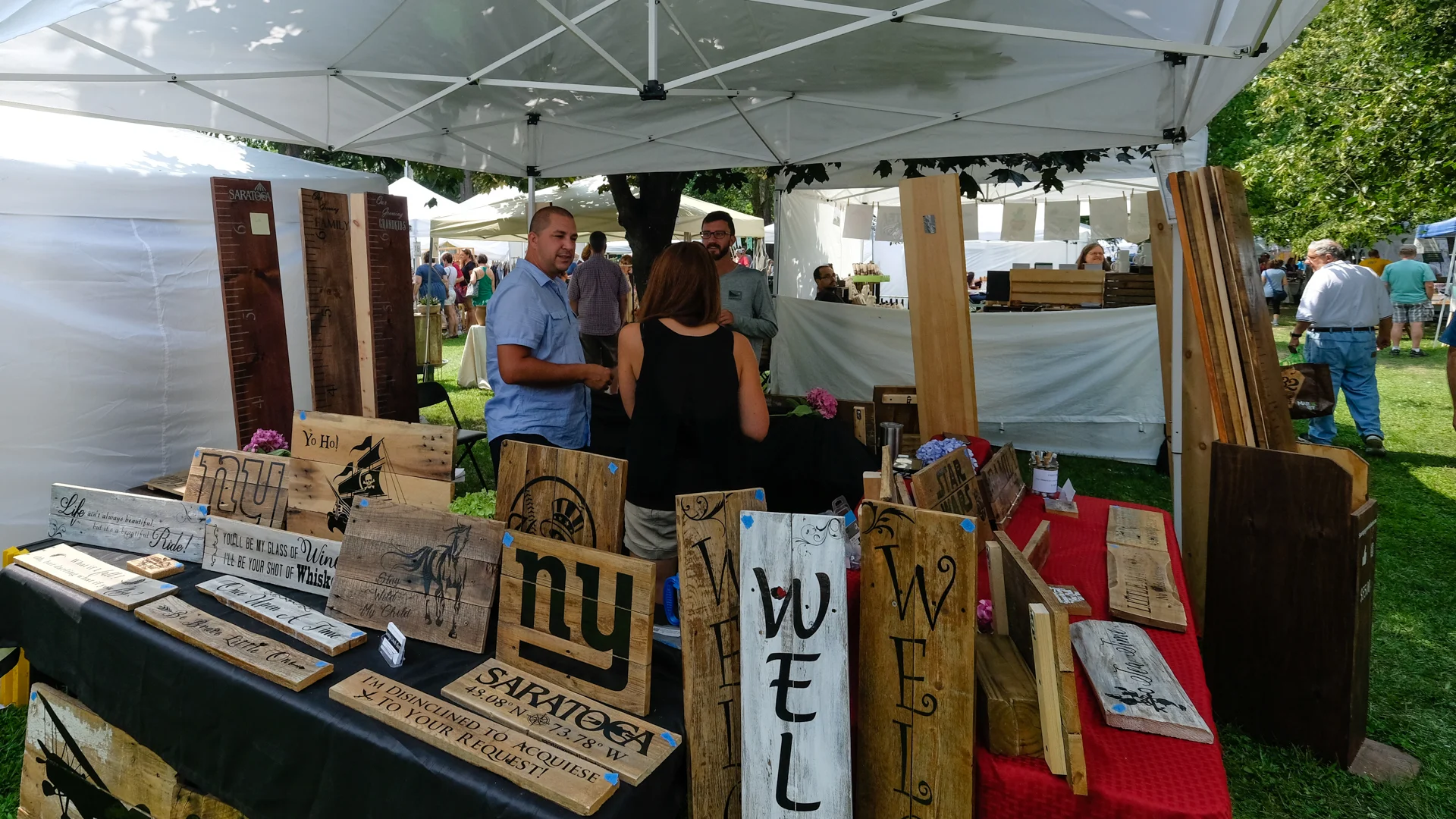2017MarketsAtRoundLake046.jpg