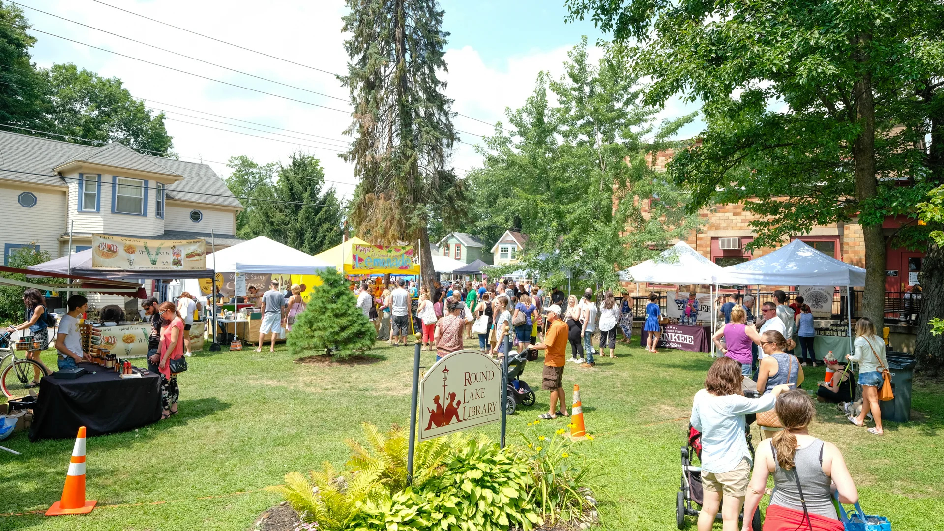 2017MarketsAtRoundLake067.jpg