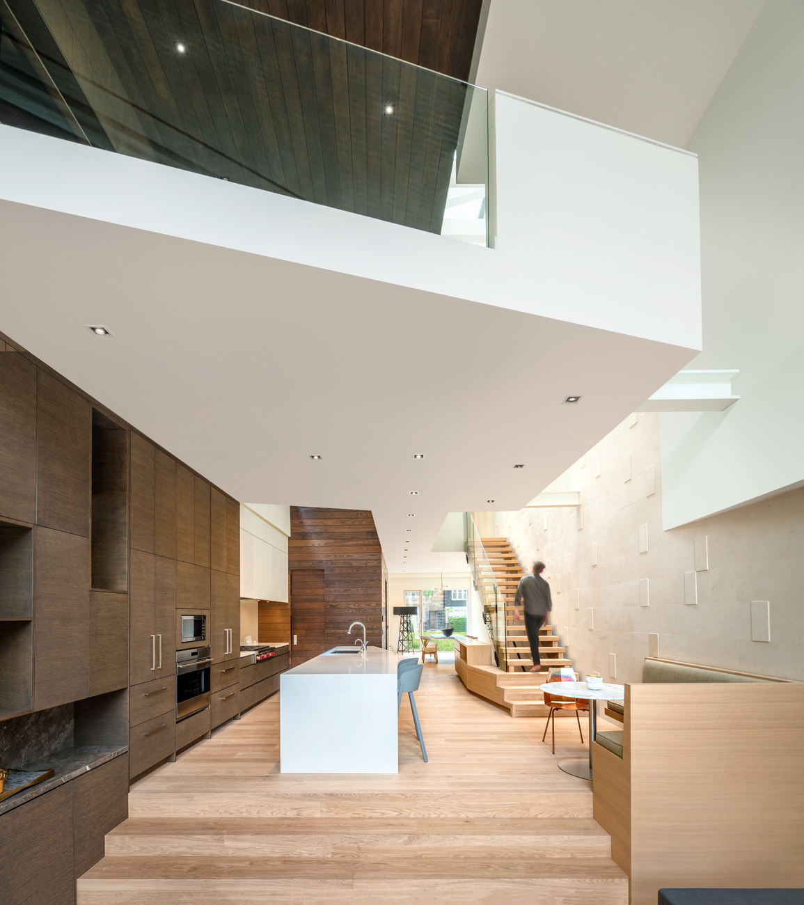 Relmar House An urban house invites light (and bees)