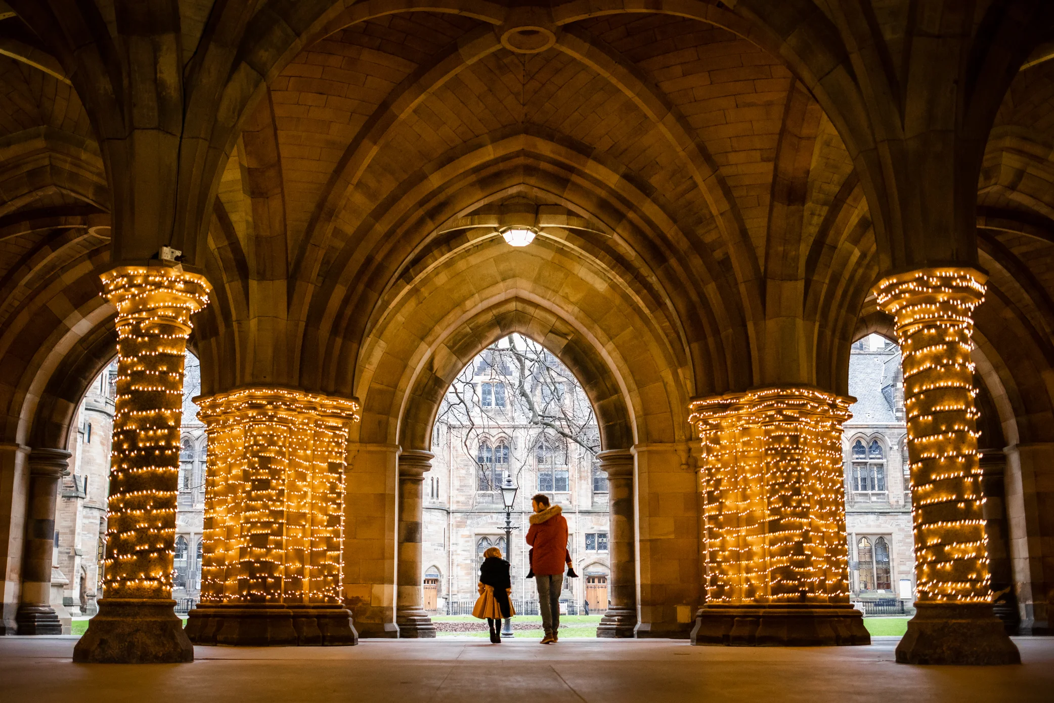 Outlander filming location - Glasgow University Crypt
