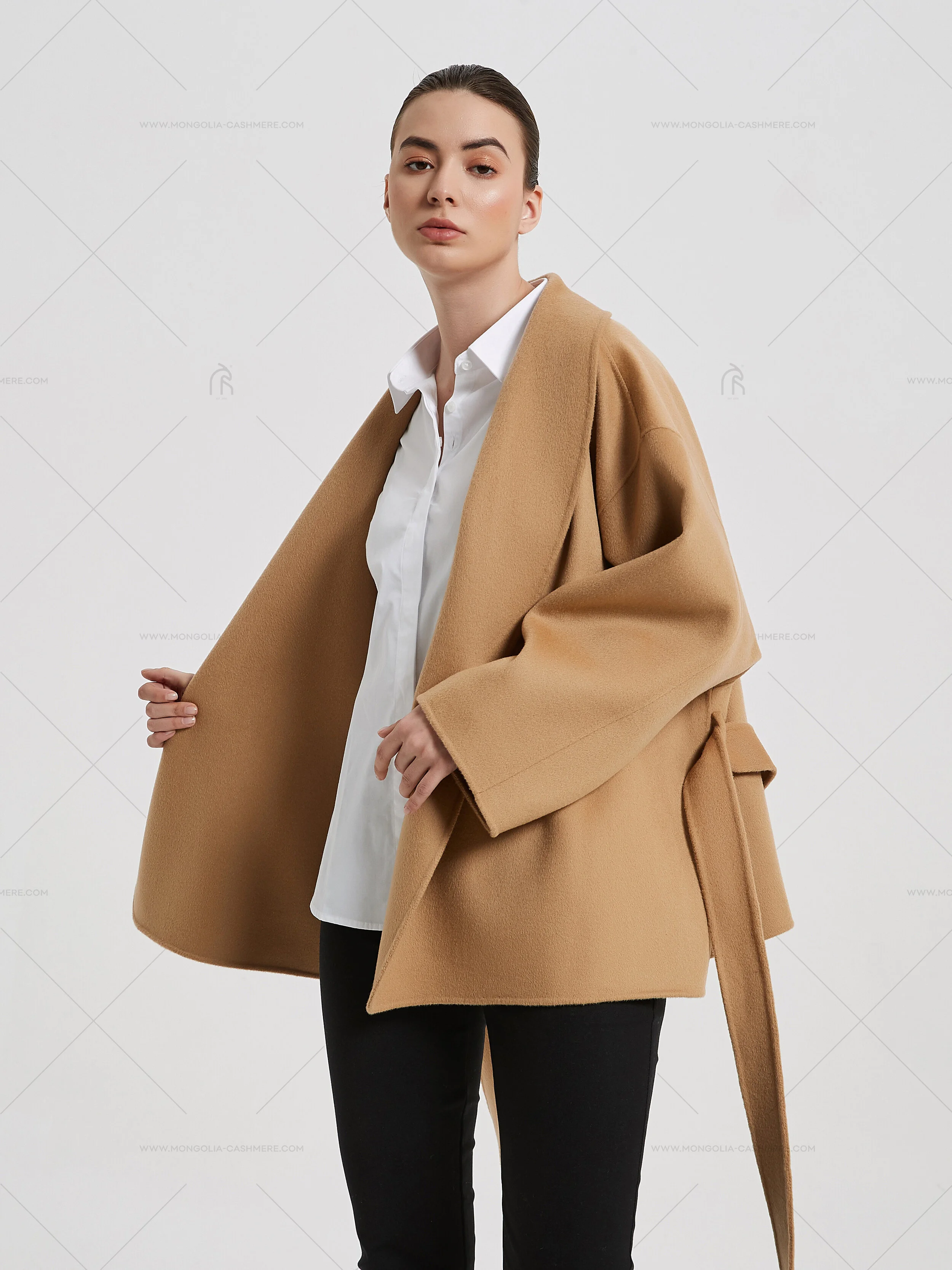 cashmere coat (3).jpg