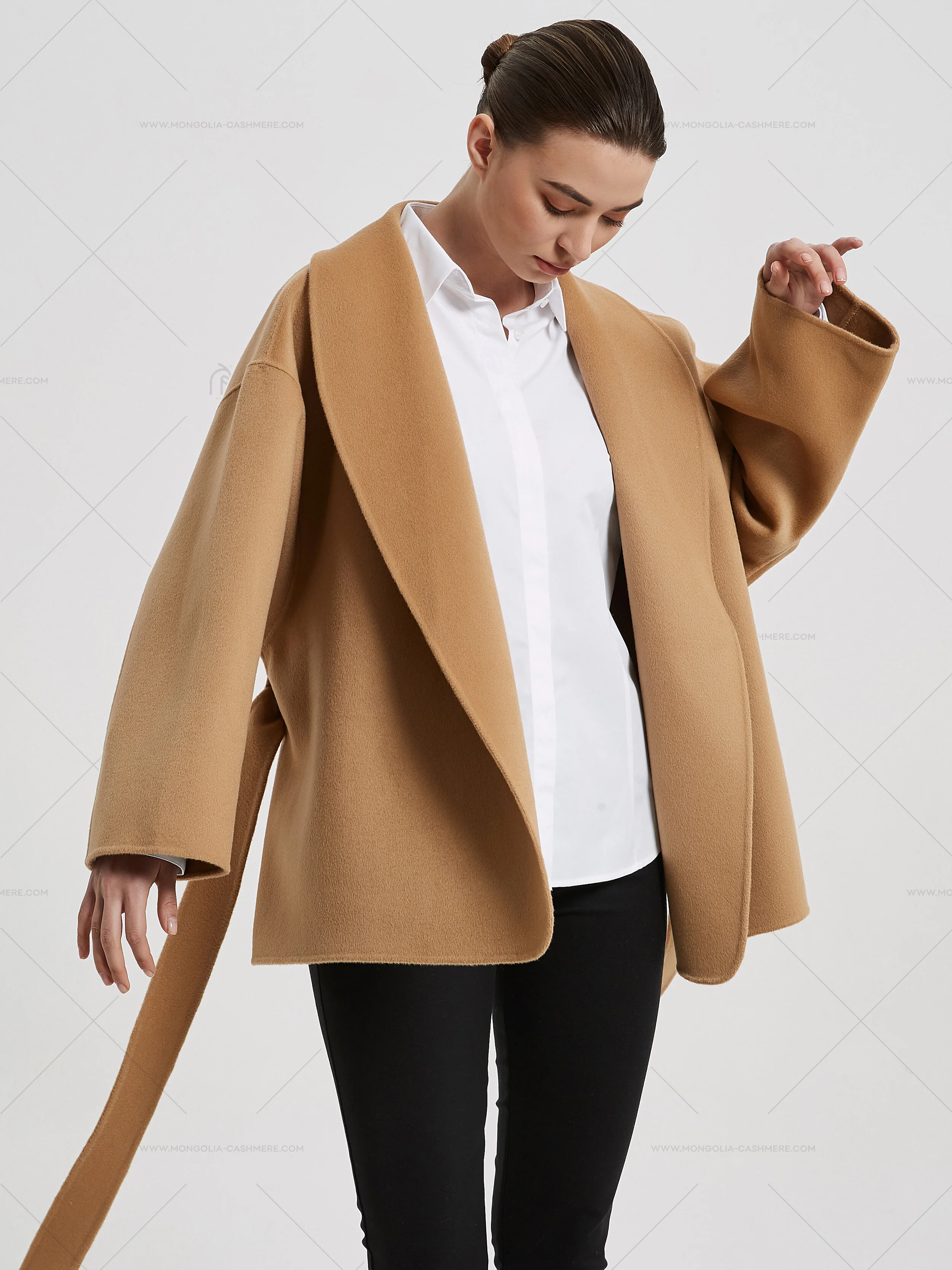cashmere coat (4).jpg