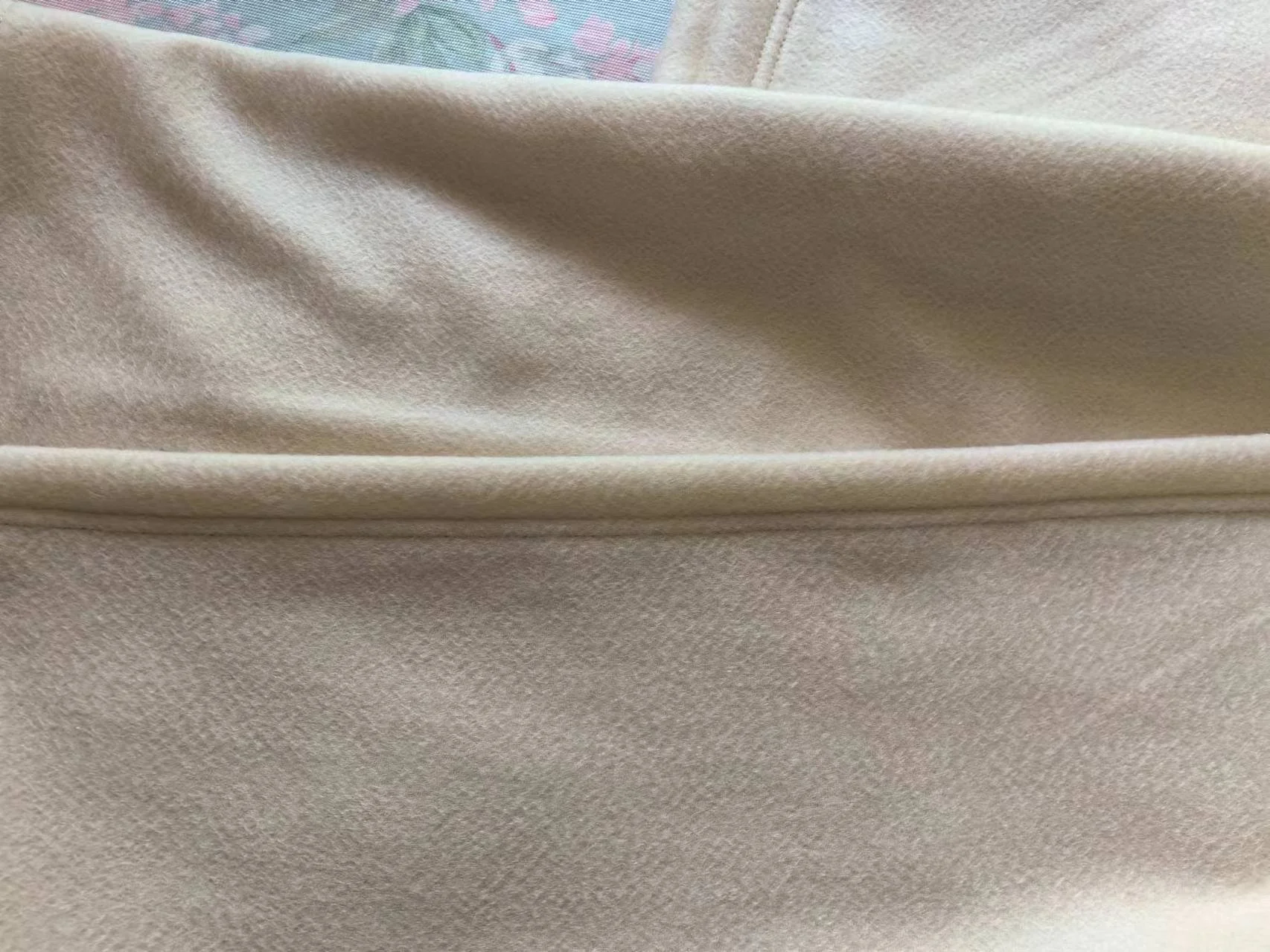 PURE ORGANIC CASHMERE ROLLED EDGE BLANKET MONGOLIA CASHMERE Fashion.JPG