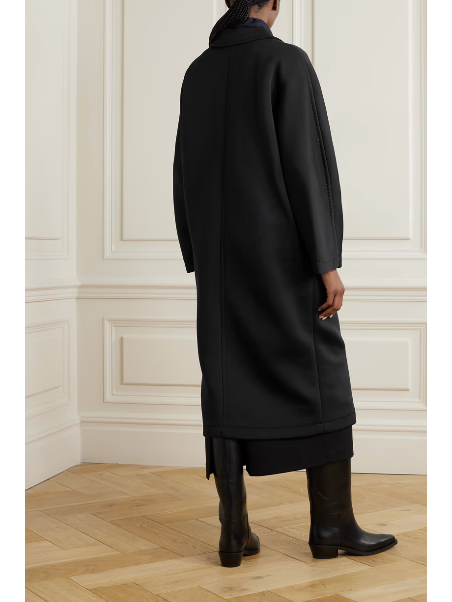 Winter Fashion Cashmere Wool Coat Luxury Cashmere Style Winter Wardrobe OOTD Timeless Style Chic Outerwear Cashmere Lover Fashionista Warm And Stylish Designer Coat Winter Look Luxury Outerwear