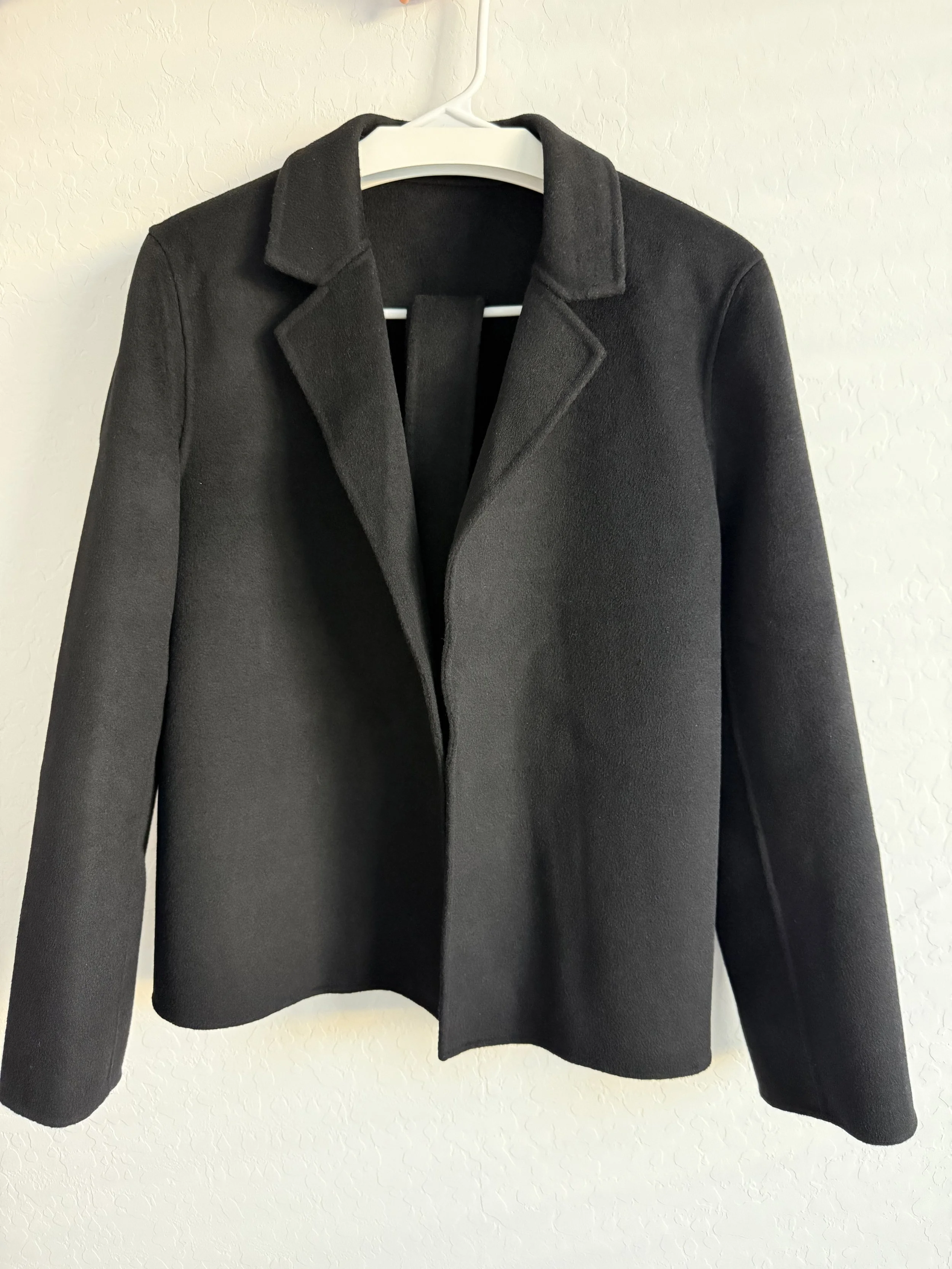 Cropped Coat black 2.jpg