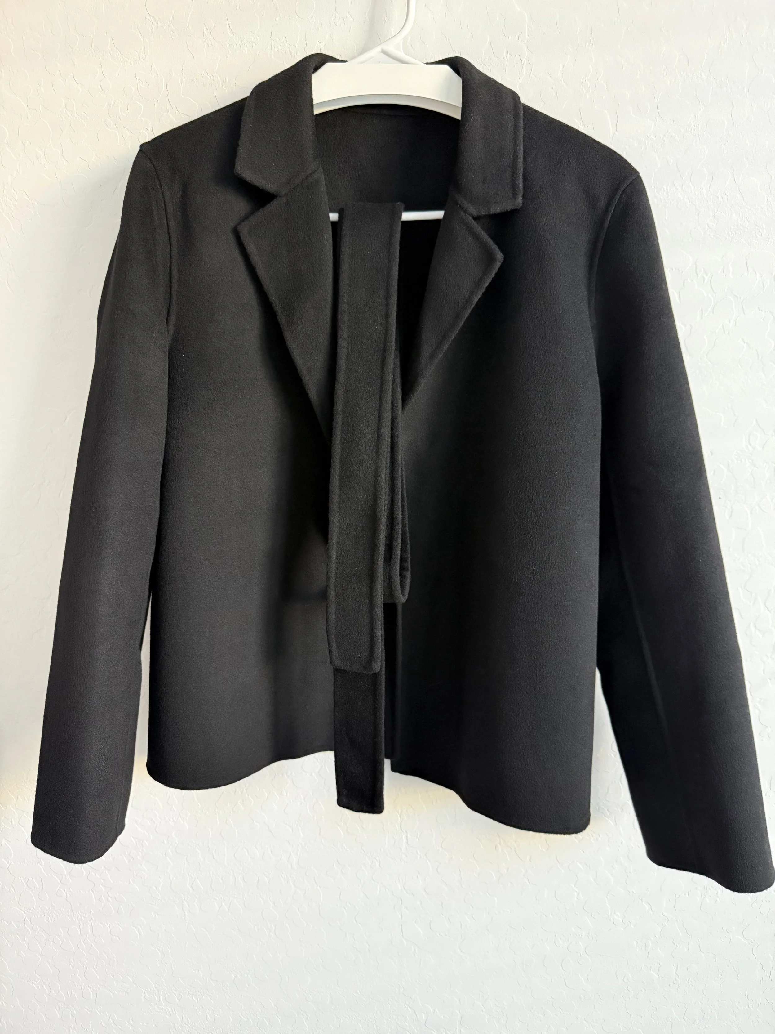 Cropped Coat black 1.jpg