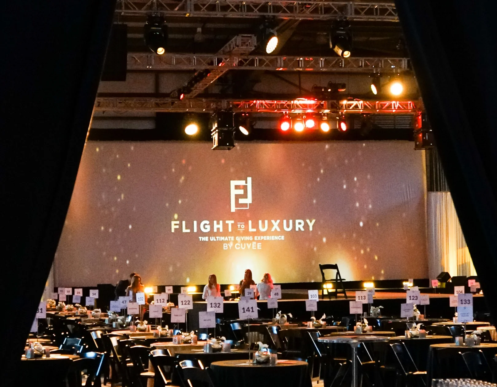 2016-FlightToLuxury-8x-106.jpg