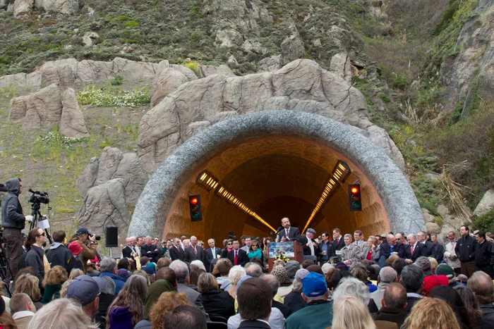 DSTunnel104.jpg