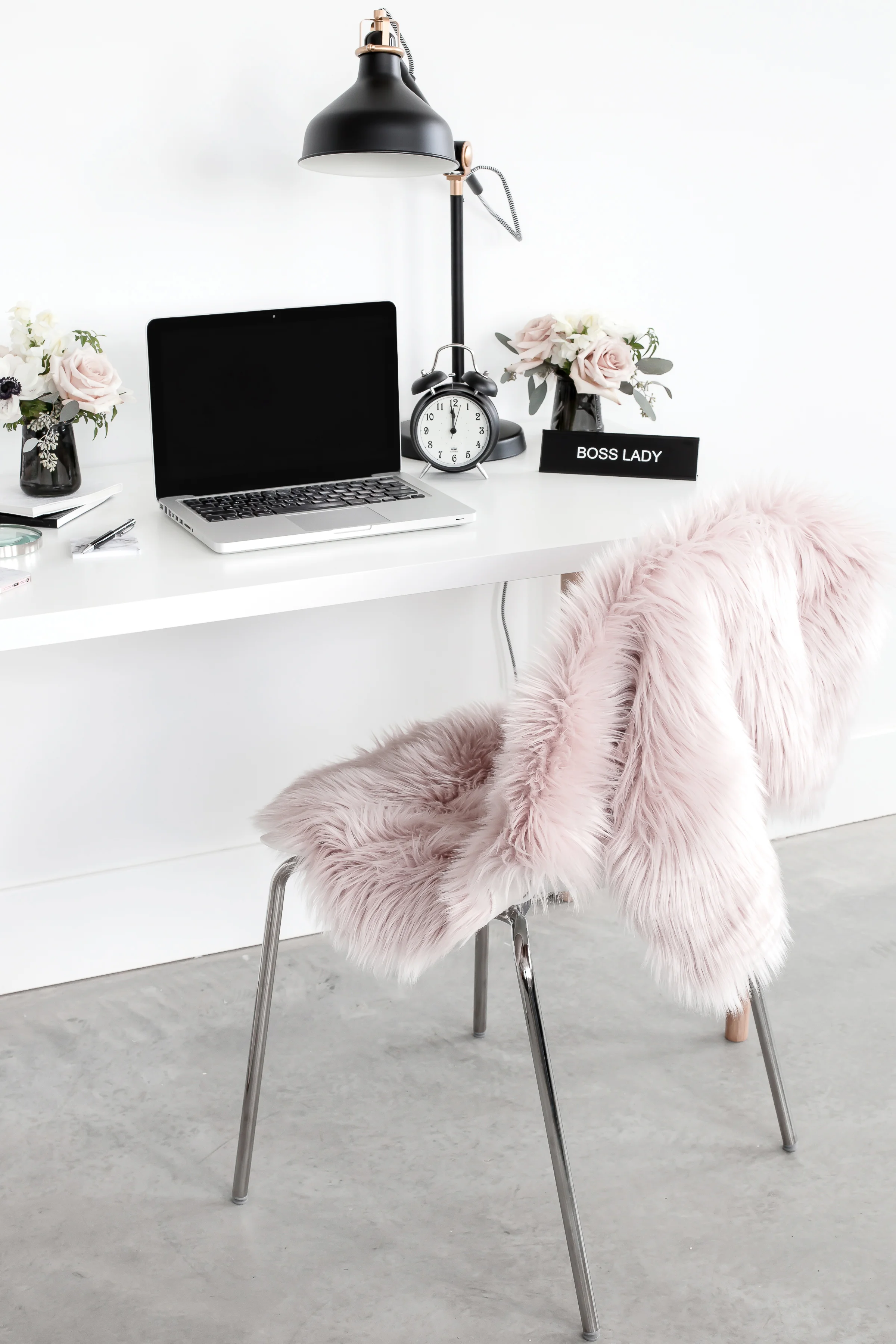 haute-stock-photography-muted-blush-black-workspace-final-35.jpg