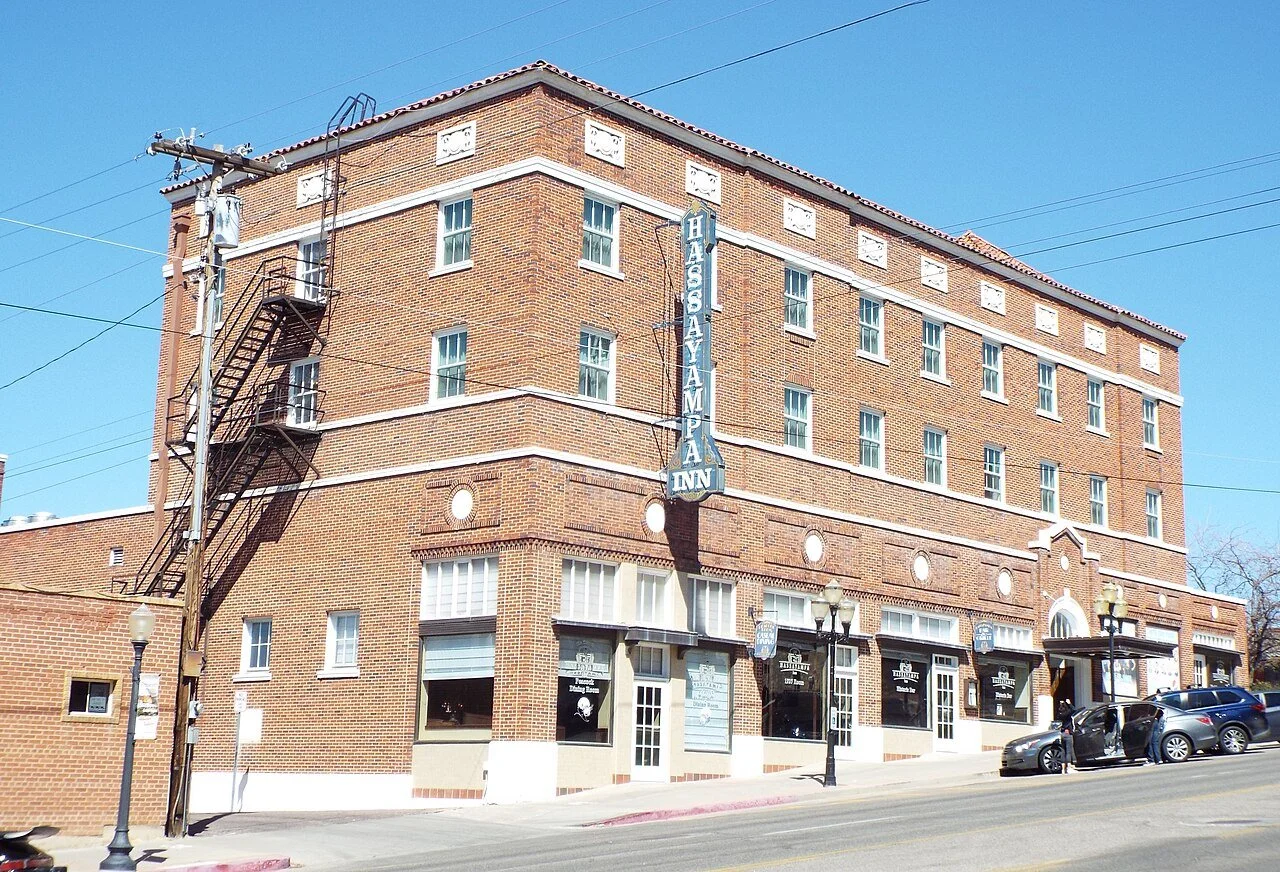 Hassayampa Inn