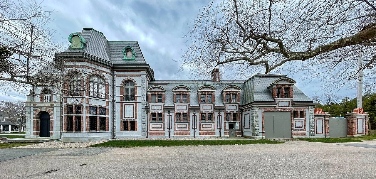 Belcourt of Newport