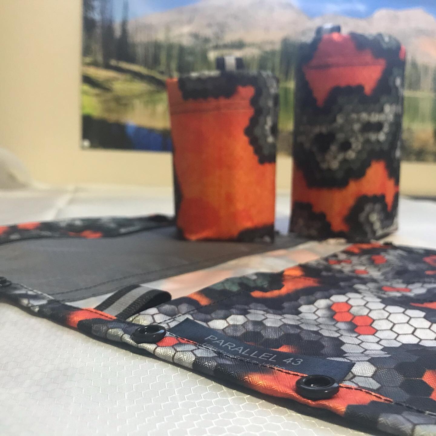 There&rsquo;s a few new Hexcam Adirondack accessories available on the website. Perfect stocking stuffers for your favorite backpacker. 

#idaho #idahome #backpacking #backpackinggear #camping #hammockcamping #handcrafted #handcraftedinidaho #customg