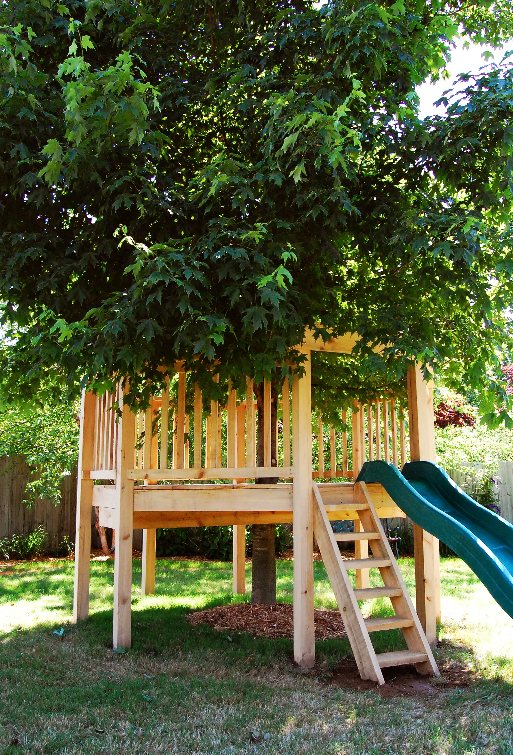 Grandkids' Octagon Treehouse