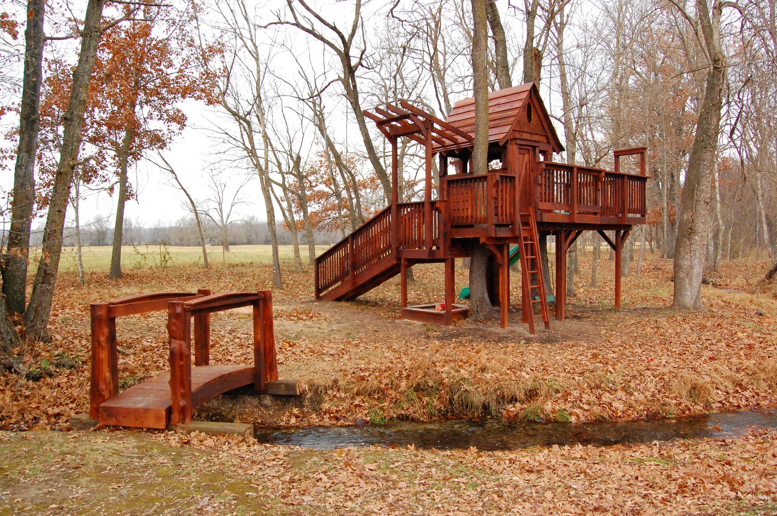 Cave Springs Treehouse and Bridge