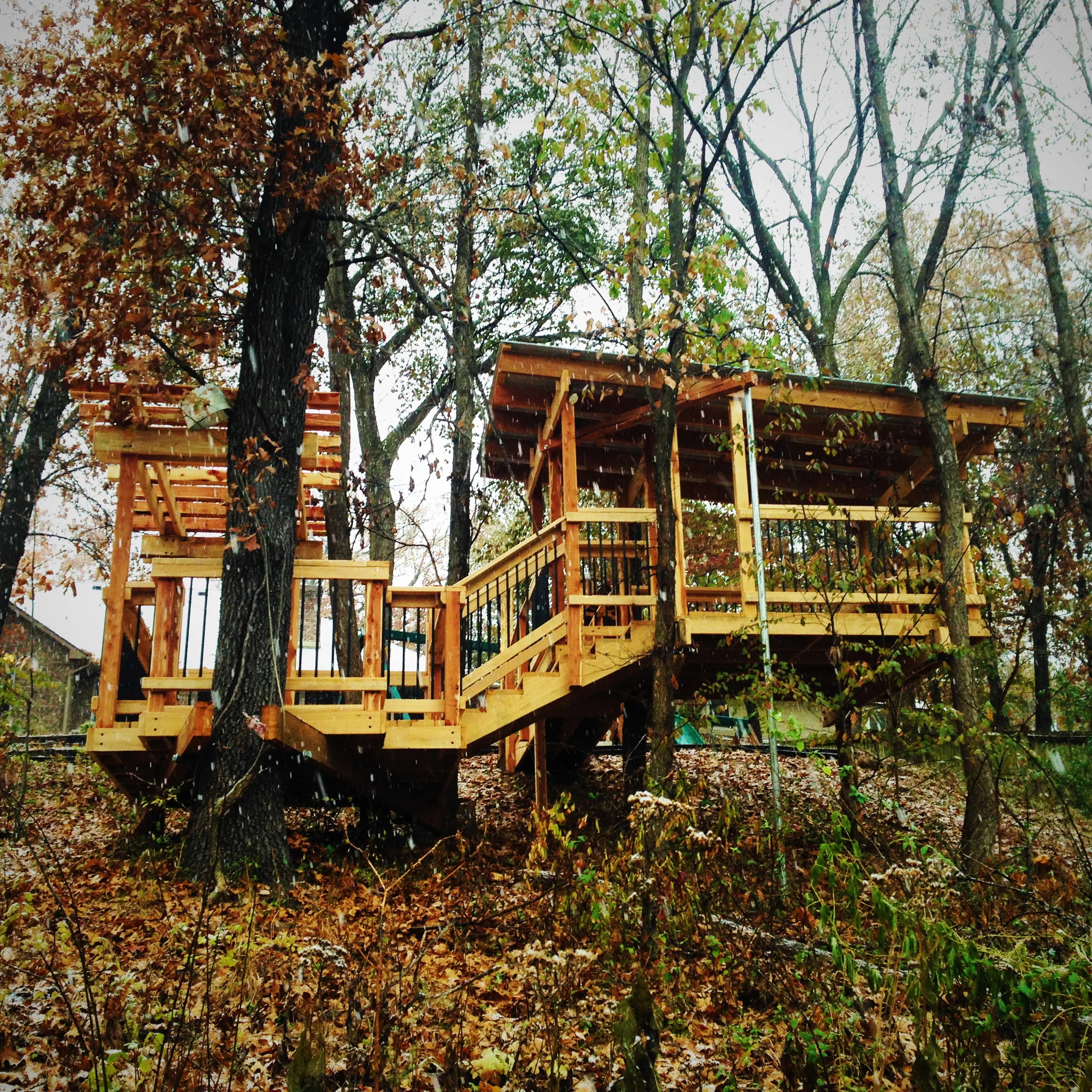 Multi-Level Treehouse with Bridge — Natural State Treehouses
