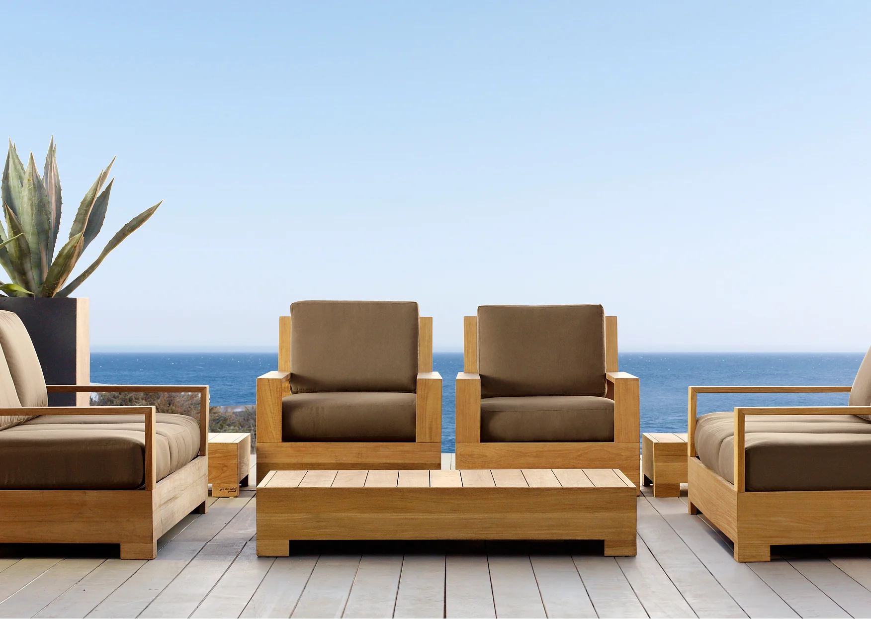 T5_BelvedereLowseating_Dusk_NoProps_Bright_OD12OD1.jpg