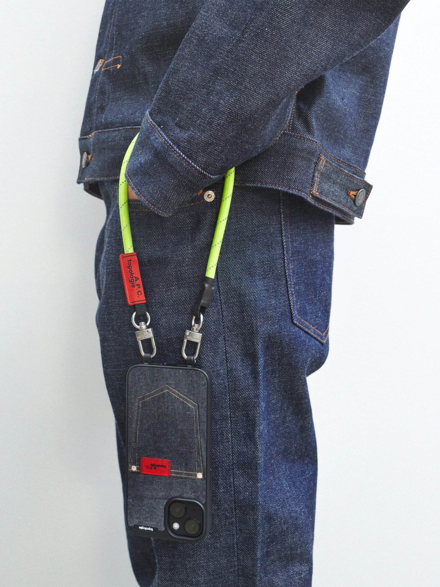 A.P.C._24PE_PAP_SHOOTING_SPRING-ESSENTIAL_47.jpeg