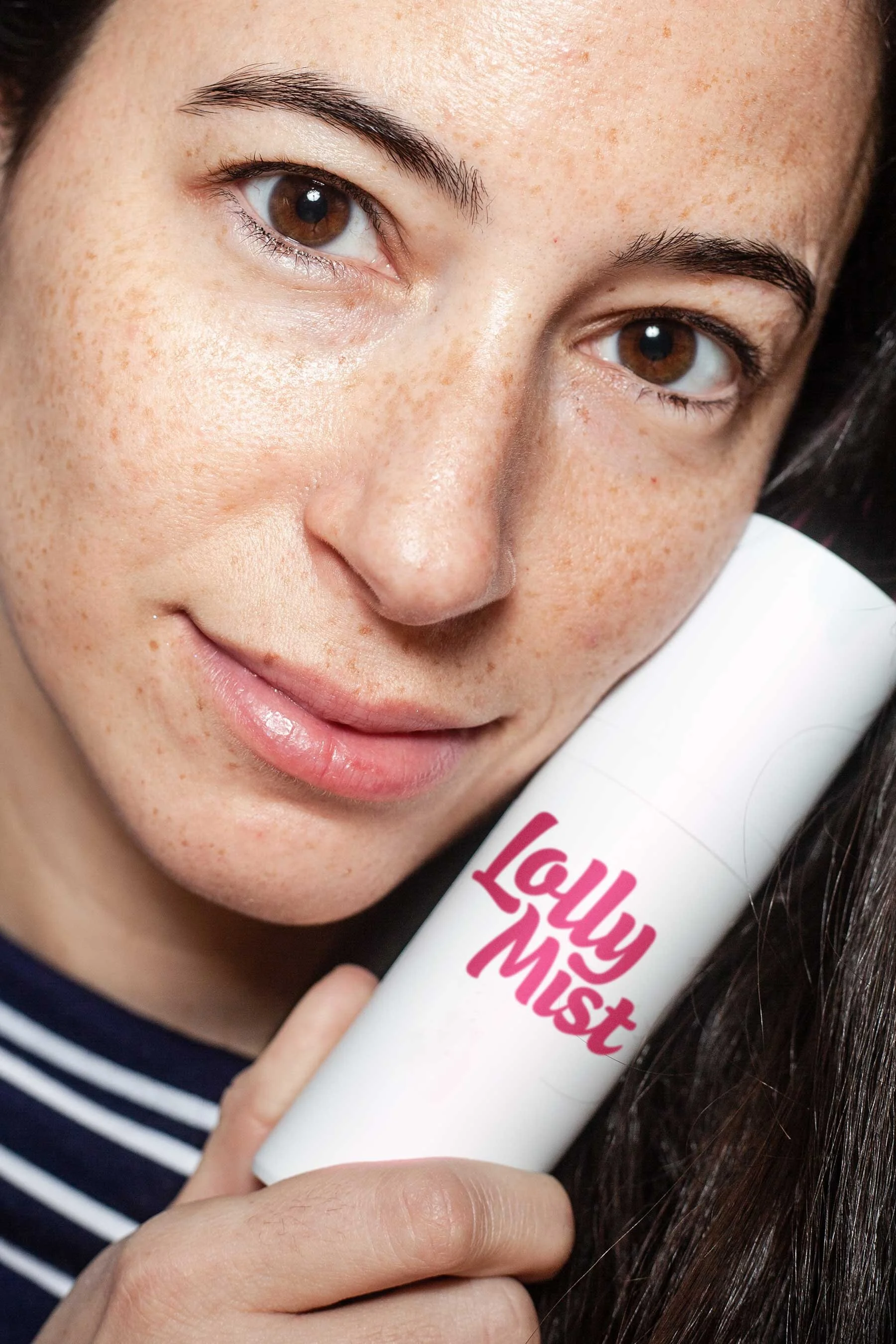 Lolly-mist-mockup-v02.jpg