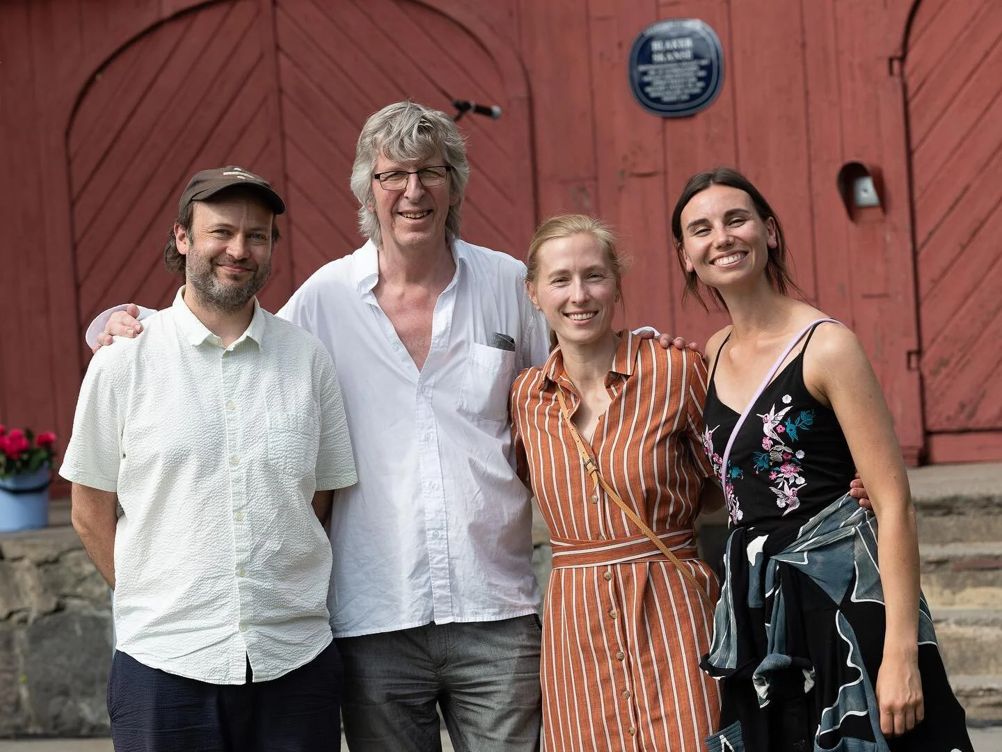 Tusen takk til alle som kom p&aring; &aring;pningen av Blakerbiennalen 2023 -TRYKK HER! Det har v&aelig;rt en glede &aring; kuratere utstillingen sammen med Erika Reed, @fremmedart. 

Takk til Ellef Prests&aelig;ter og Alf Christian Samuelsen for et 
