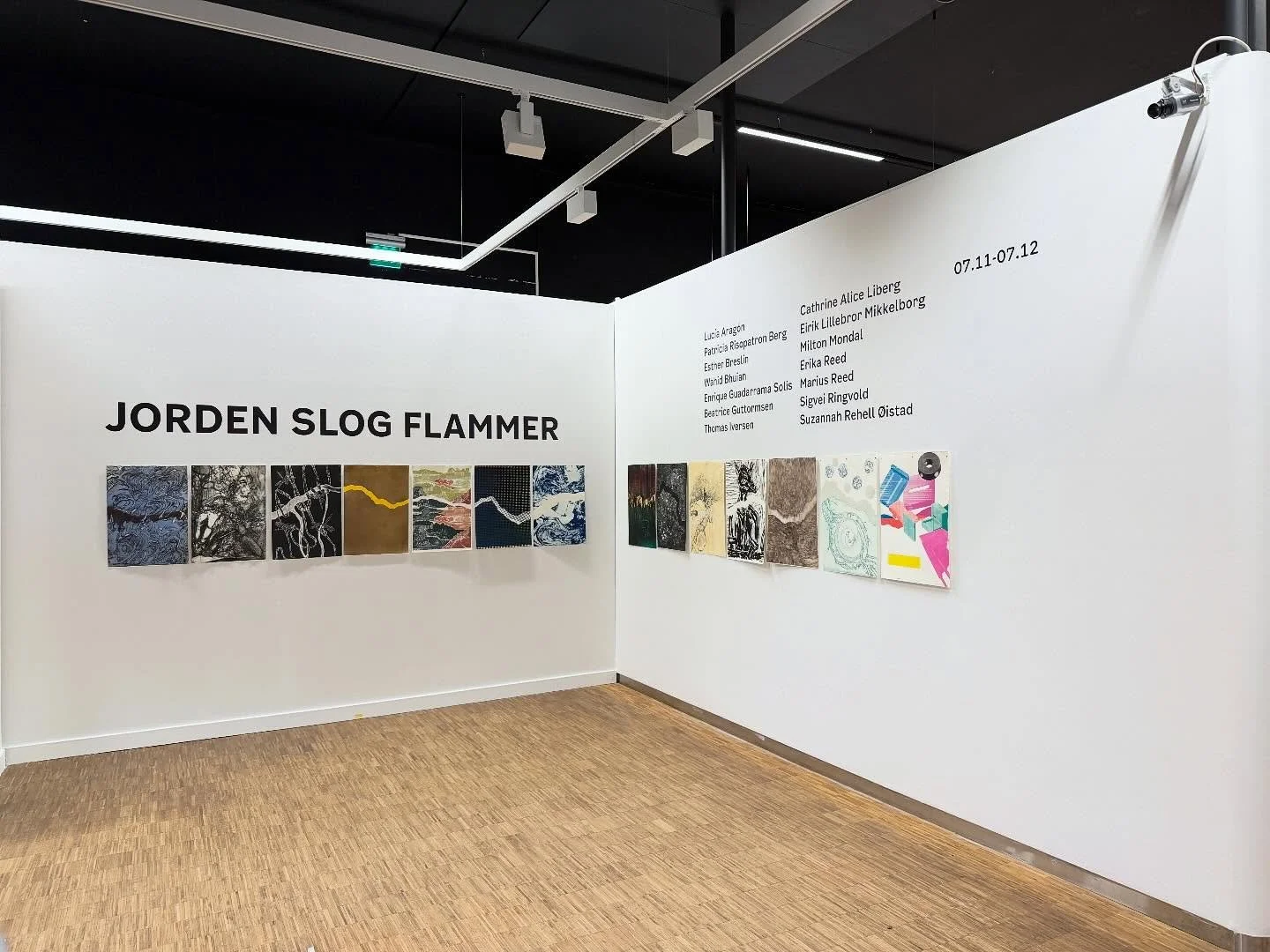 Velkommen til utstillings&aring;pningen av Jorden slog flammer p&aring; Gamle Munch i morgen kl. 17! 🌟 

Utstillere:
Esther Breslin, Patricia Berg, Wahid Bhuian, Lucia Aragon, Enrique Guadarrama, Beatrice Guttormsen, Thomas Iversen, Cathrine Alice L