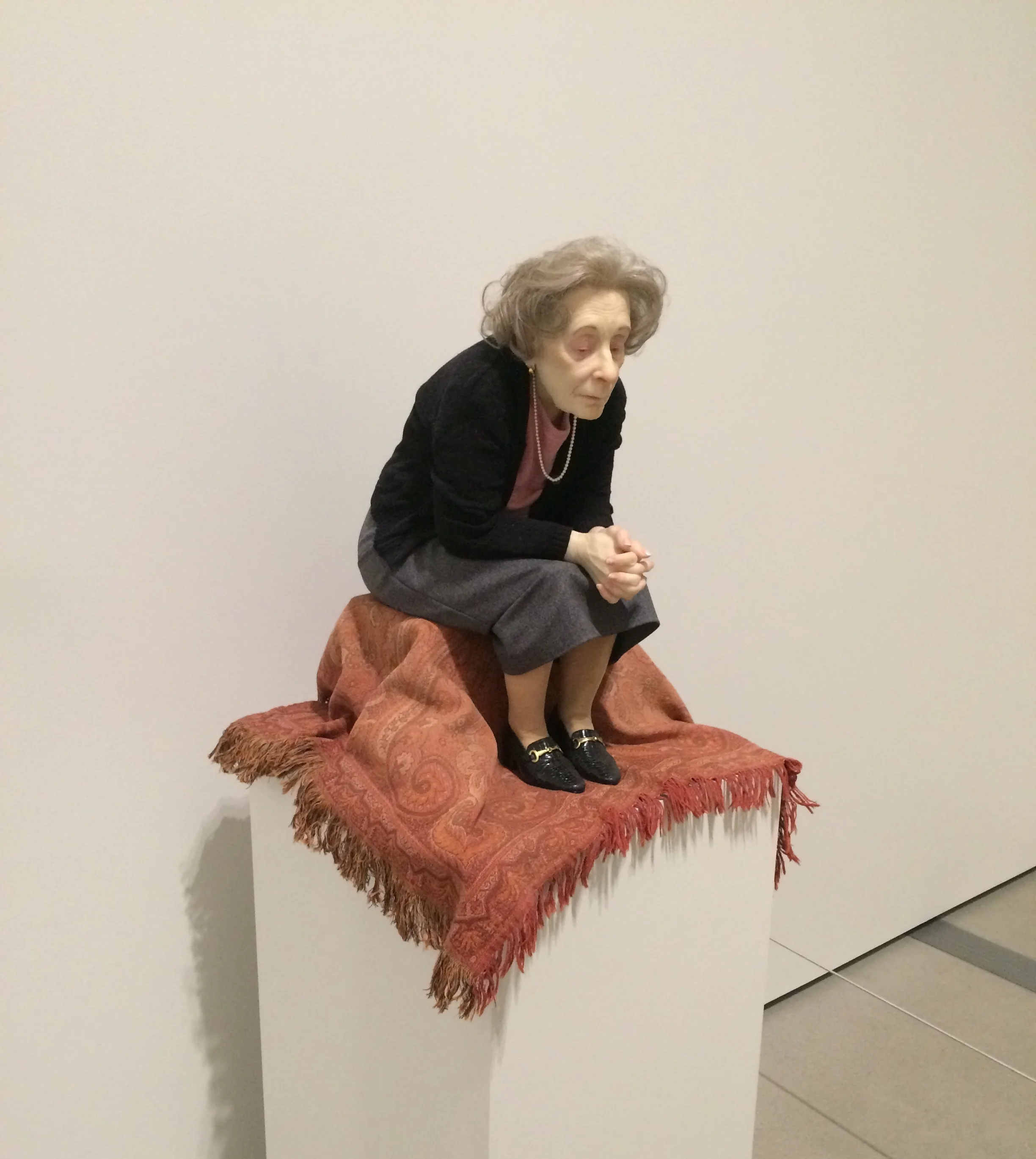 ‘Seated Woman’ (1999-2000) by Ron Mueck, The Broad, Los Angeles