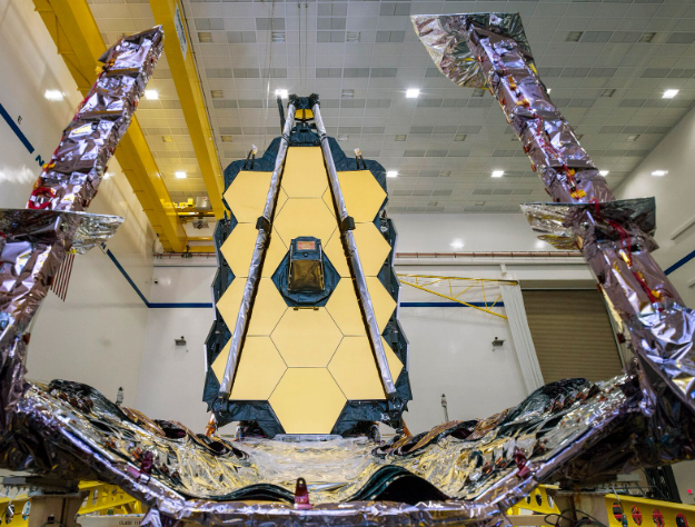 Webb vs Hubble Telescope