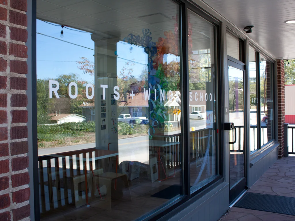 RootsWings_0000s_0003_Layer-6.jpg