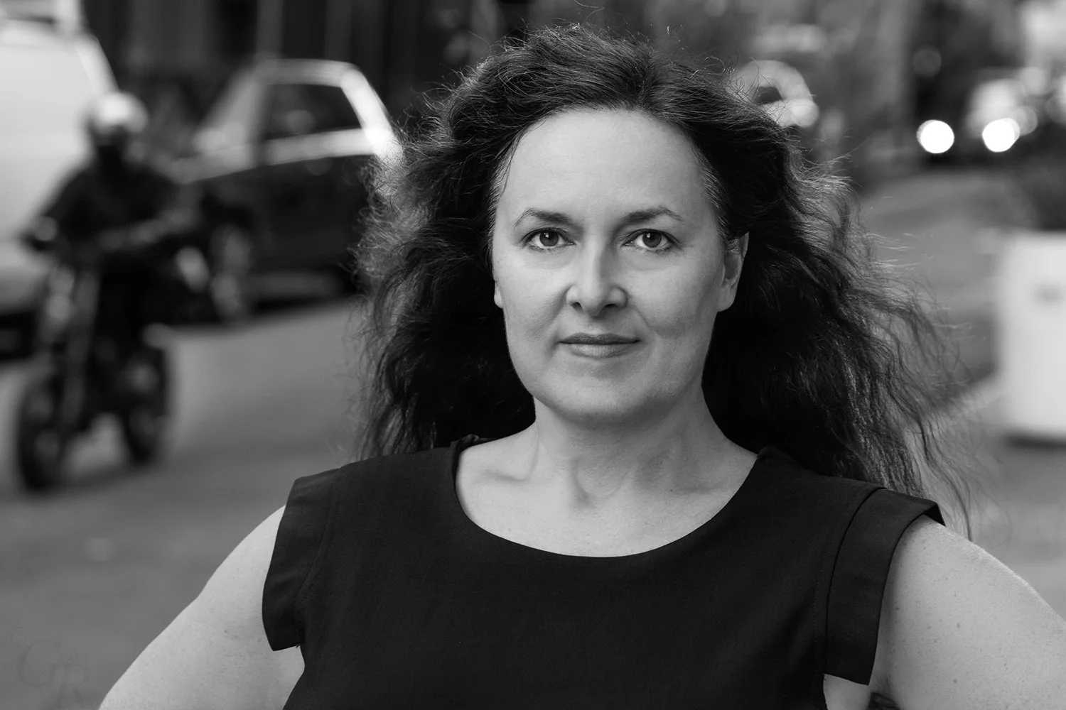 Asya Geisberg Headshot.jpg