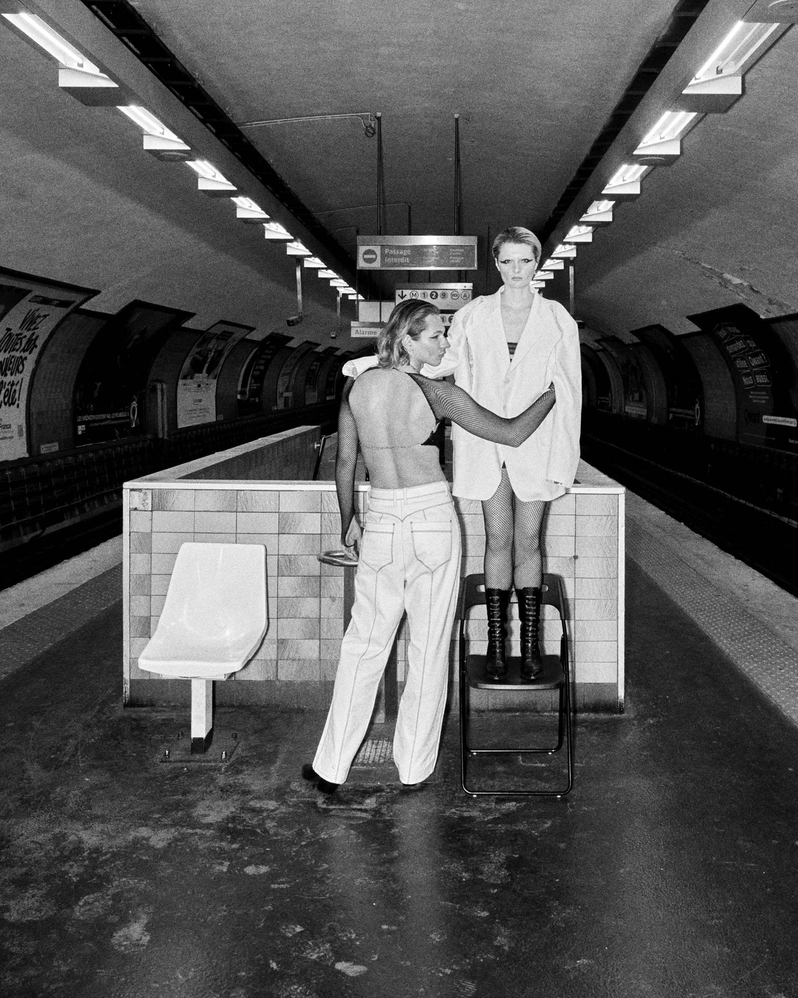 12_Underground_Wanderlust_by_Mat_Focs.jpg