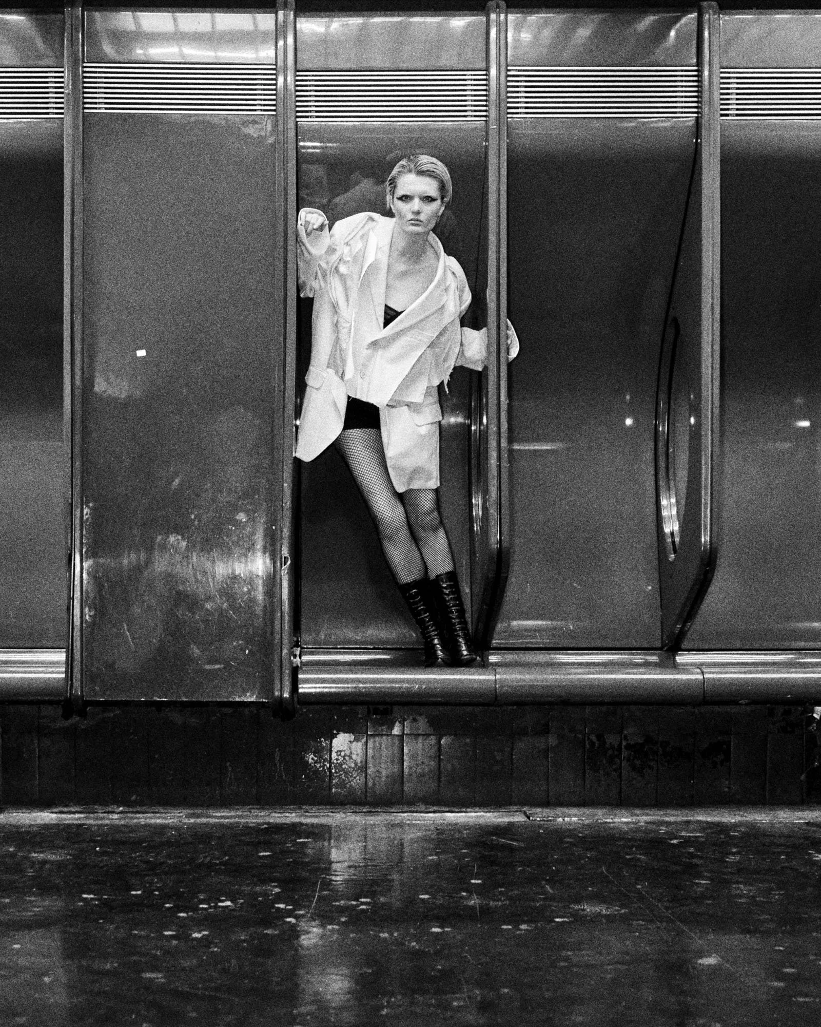 14_Underground_Wanderlust_by_Mat_Focs.jpg