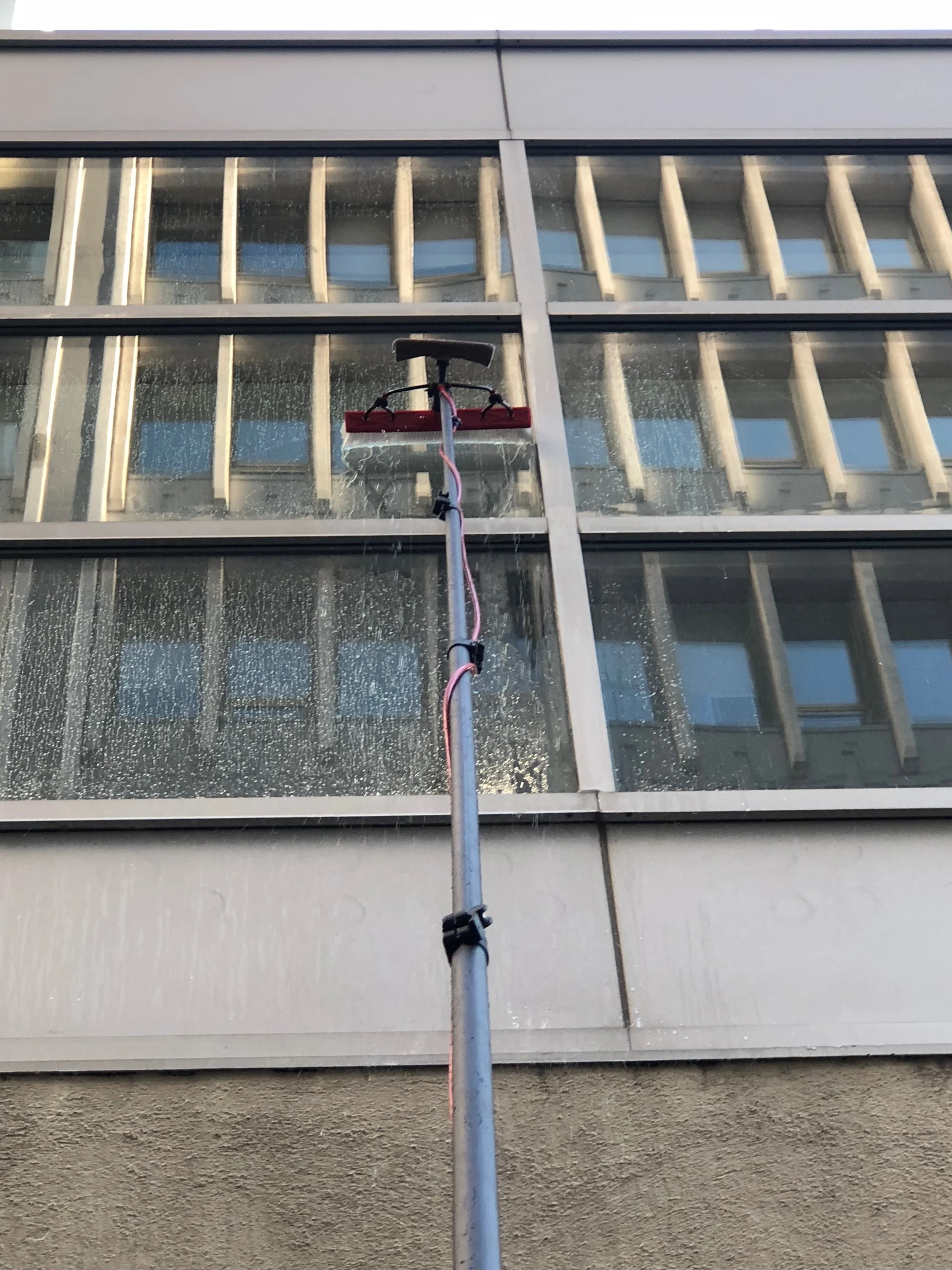 Commercial Window Cleaning With Pure Water