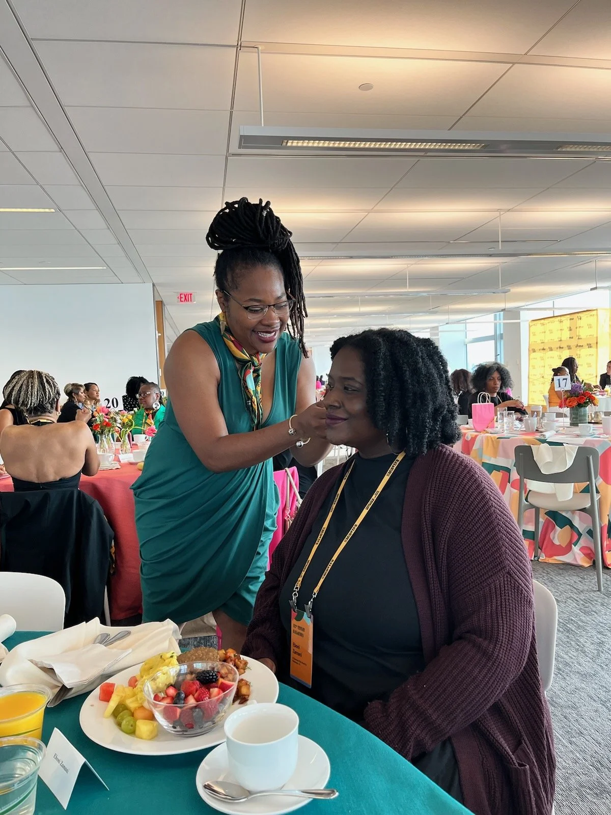 Ivana Placing ear seeds