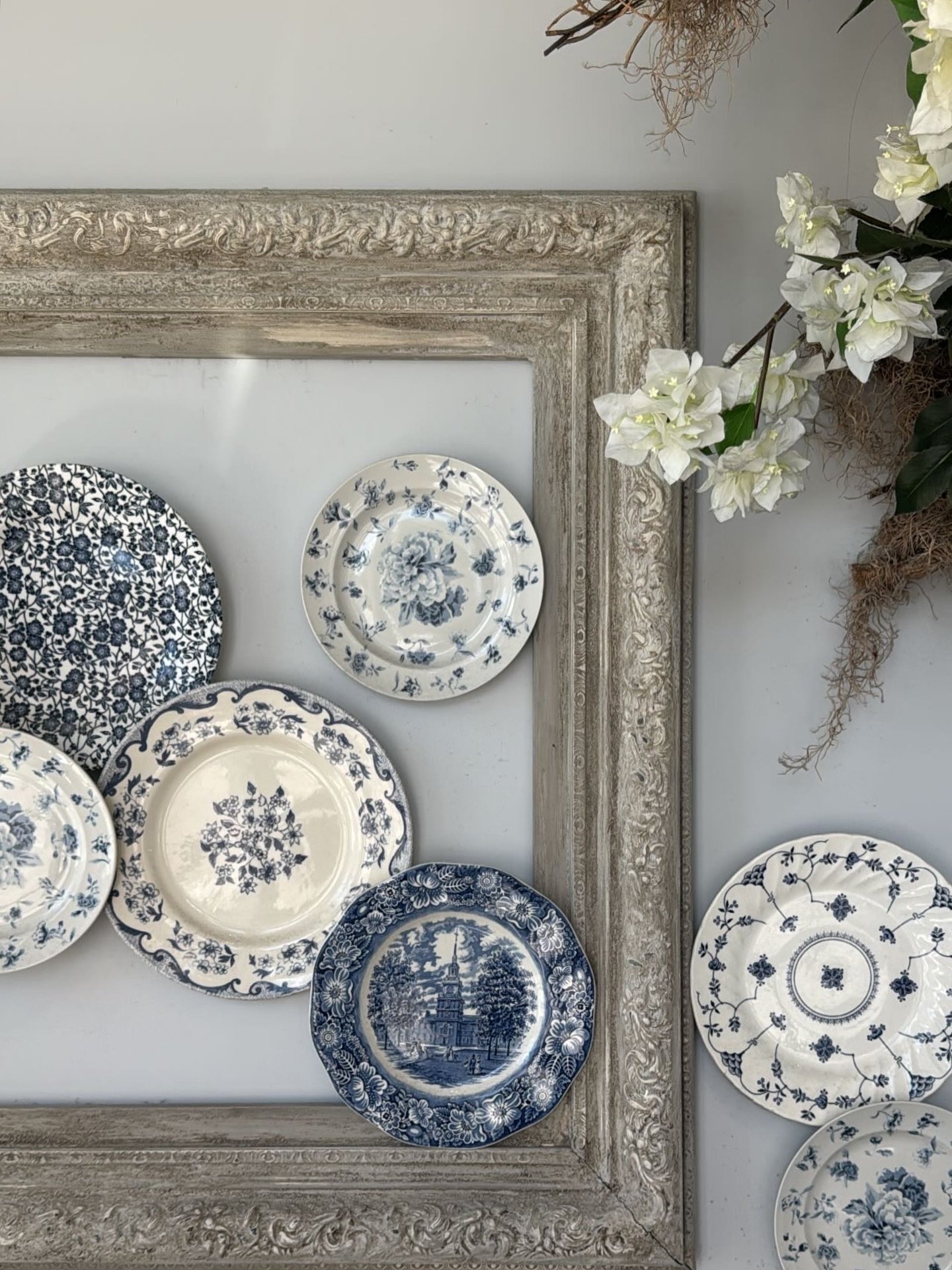 Inspired by the beautiful blues and natural wood tones✨
.
.
.
.
#miamiinteriordesign #southmiamidesign #coralgableshomes #coralgablesdesign #interiordesignmiami