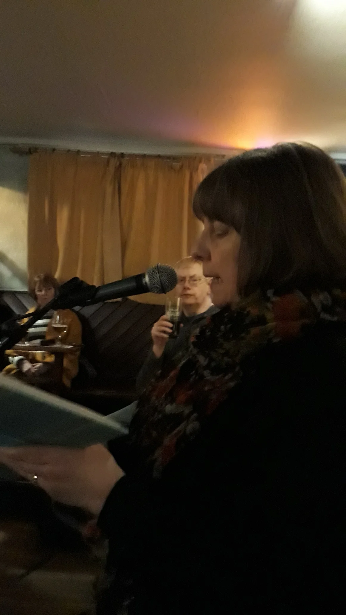 Feature set, Oooh Behive, Swindon, February 2019
