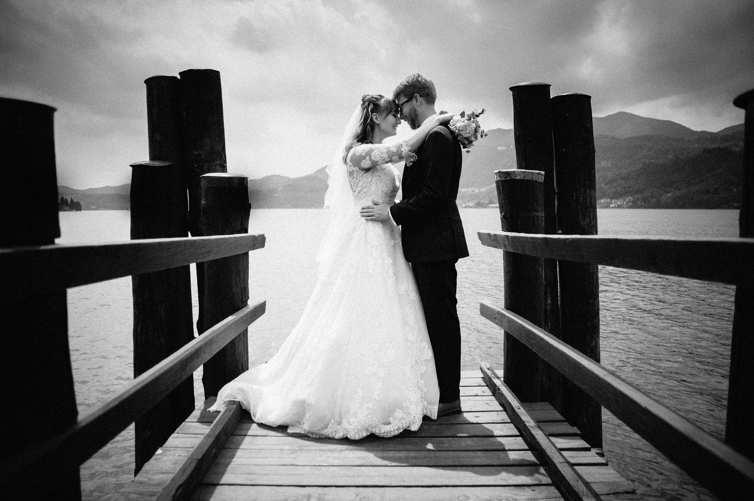 2016-Julius-Silke-Lake-Orta-Wedding-Photographer-Italy-Alessandro-Avenali-57.jpg
