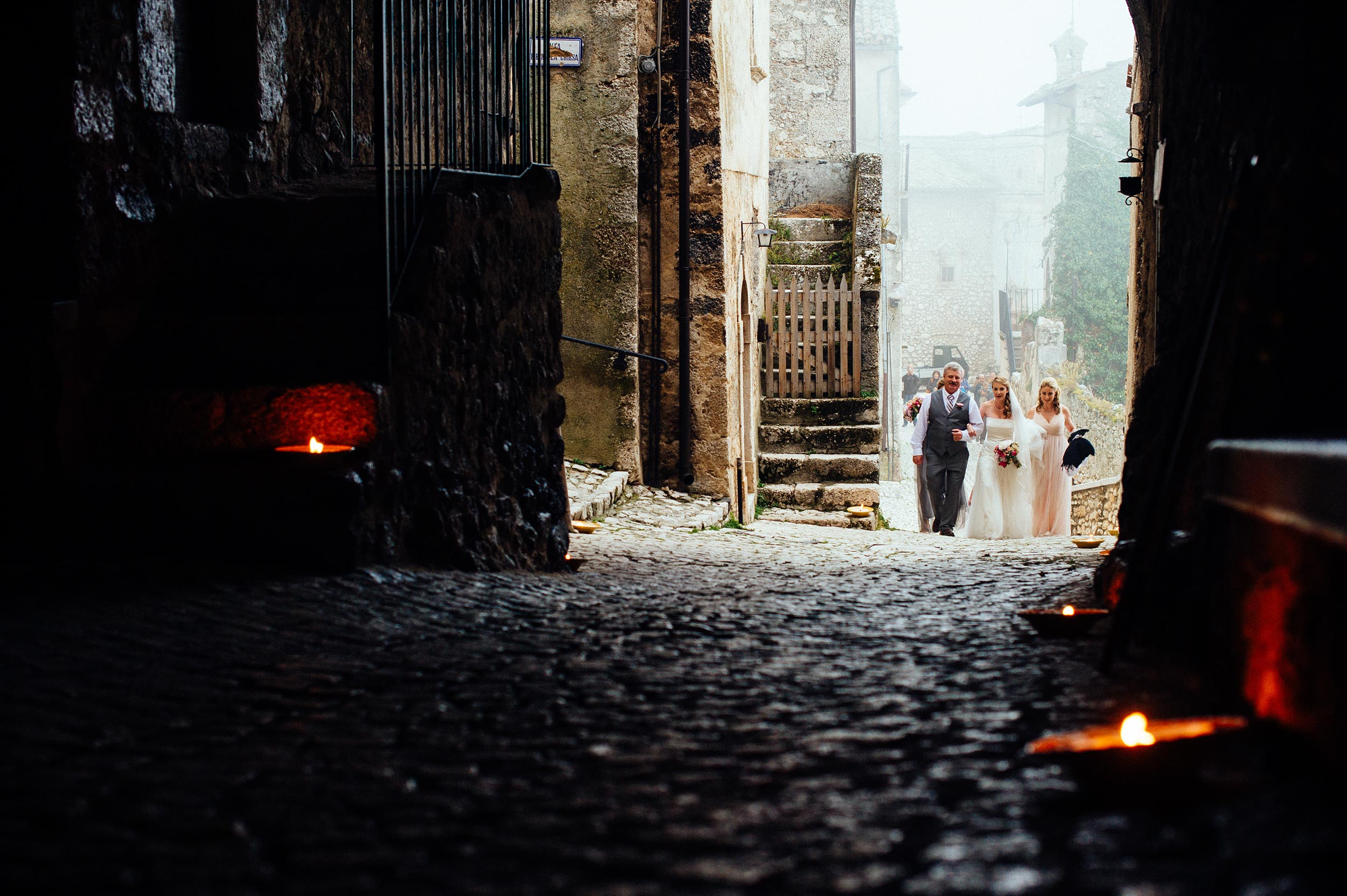 2014-Shelby-Jocelyn-Santo-Stefano-Di-Sessanio-Wedding-Photographer-Italy-Alessandro-Avenali-27.jpg