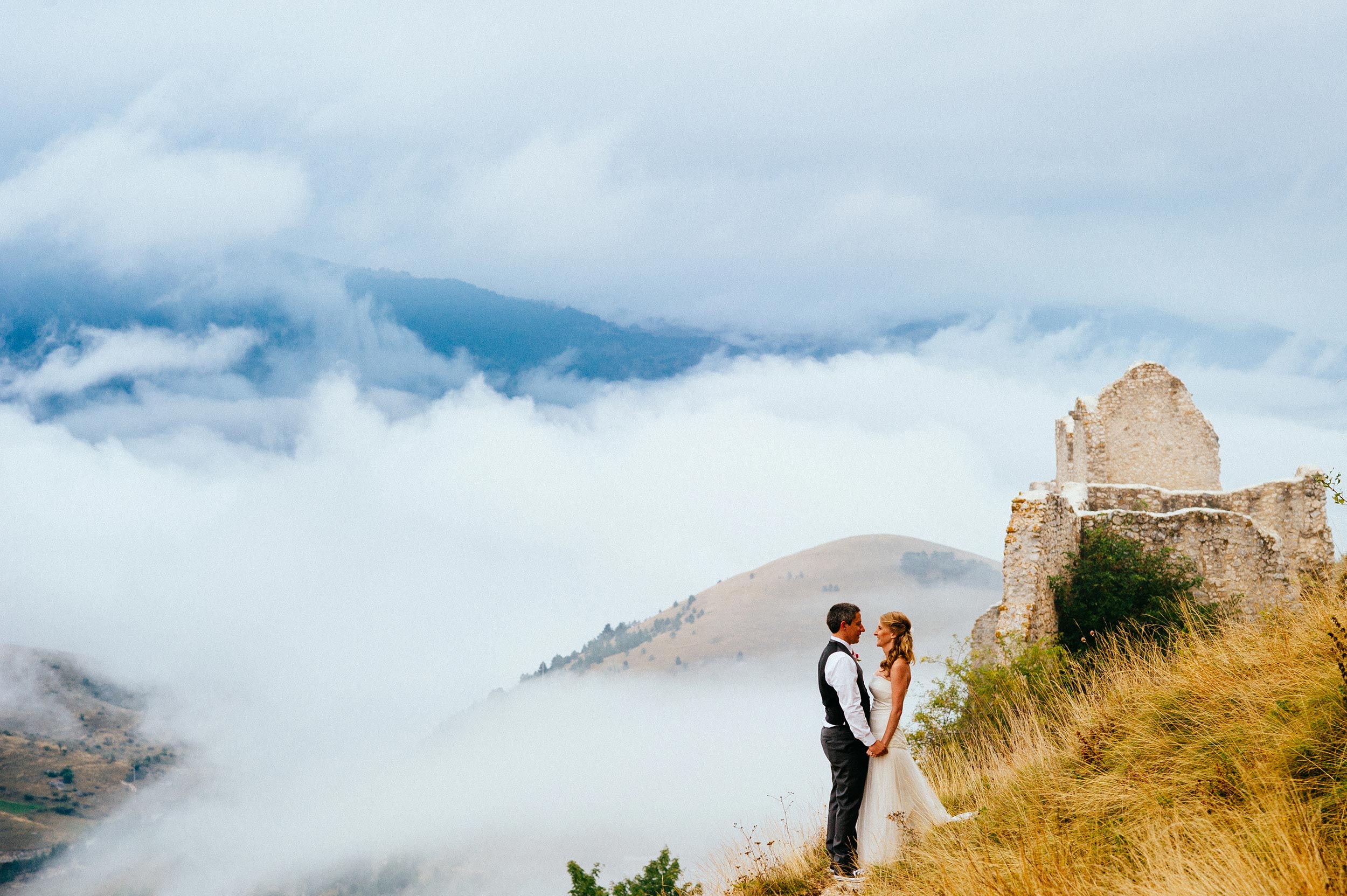 2014-Shelby-Jocelyn-Santo-Stefano-Di-Sessanio-Wedding-Photographer-Italy-Alessandro-Avenali-36.jpg