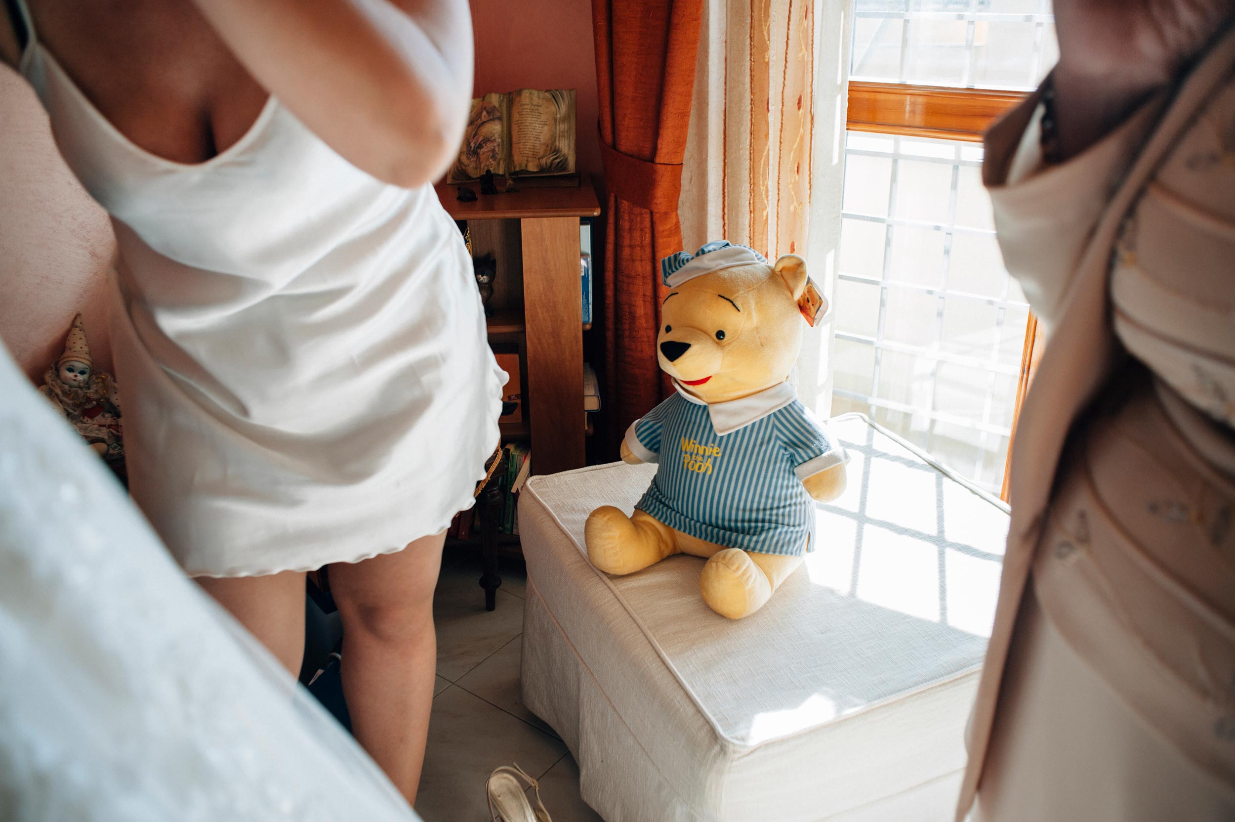 astonished-winnie-the-pooh-looks-at-the-bride-getting-ready-in-underwear.jpg
