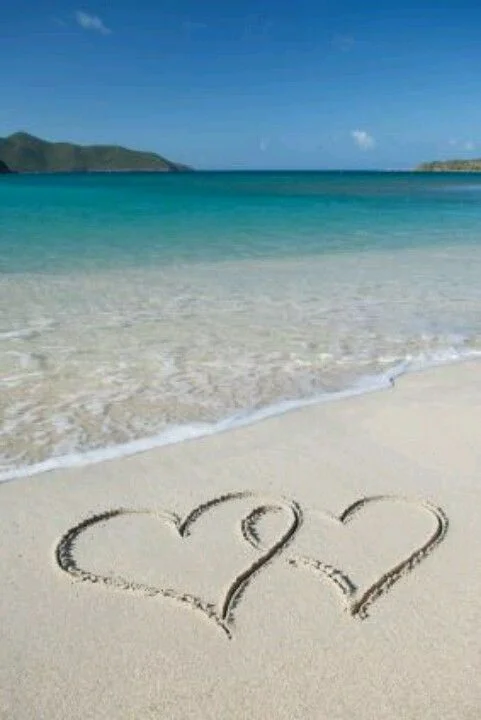 2heartsin the sand.jpg